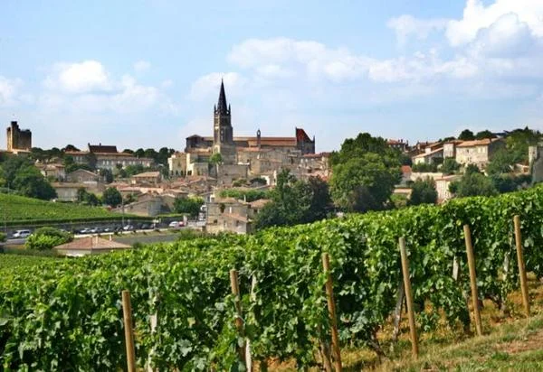 saint-emilion-village.jpg