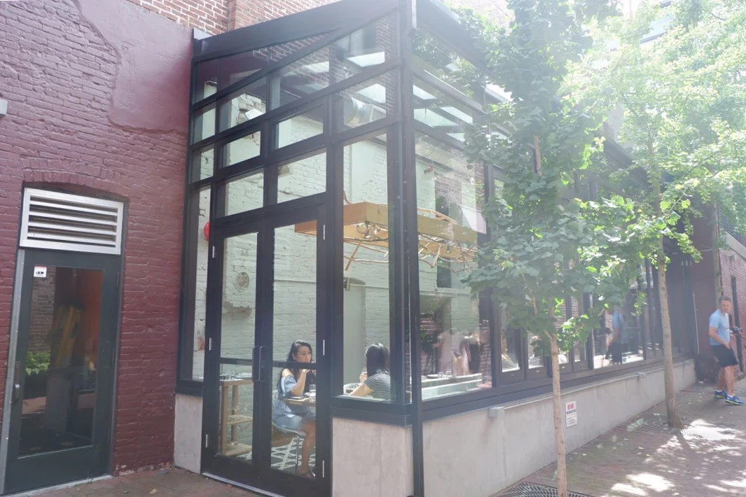 restaurants-in-vancouver-l'abattoir-gastown.jpg