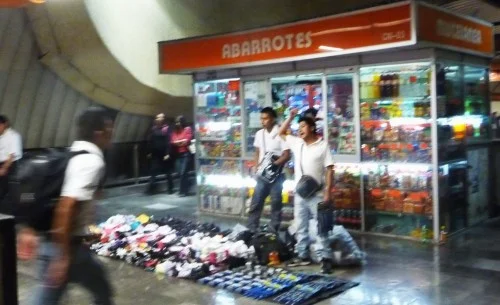 Metro abarrotes