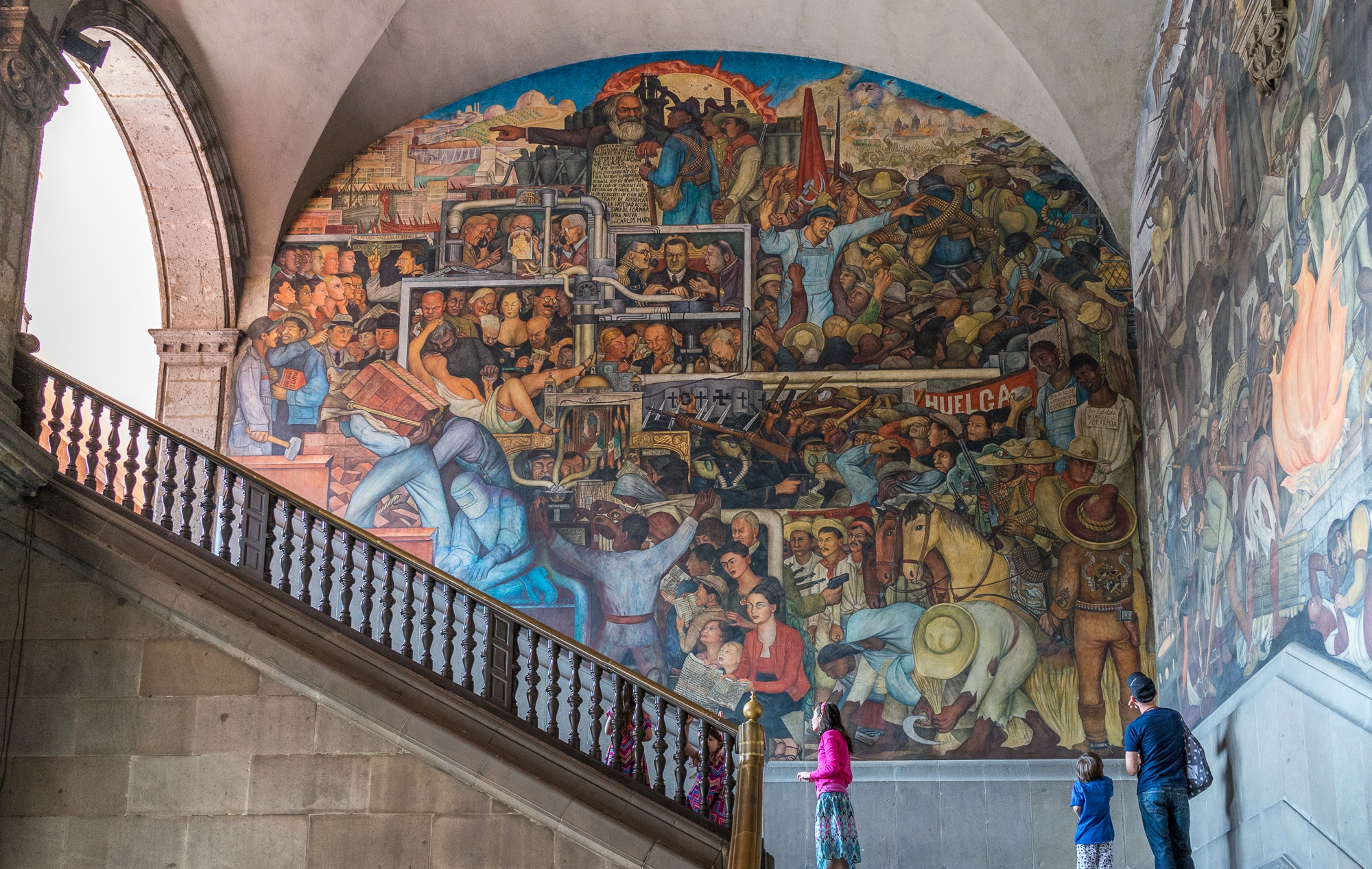 Mexican Muralism Mexico’s greatest contribution to twentieth-century art was the muralist movement. On this tour you’ll see work by its three most famous exponents, Diego Rivera, Jose Clemente Orozco and David Alfaro Siqueiros, as well as some hugely talented but lesser known artists (Mexican and foreign-born). Their stories (including their rivalries), their contradictions (Rivera must have been the most well-fed Communist in the history of the party) and their distinct techniques are highlighted. 