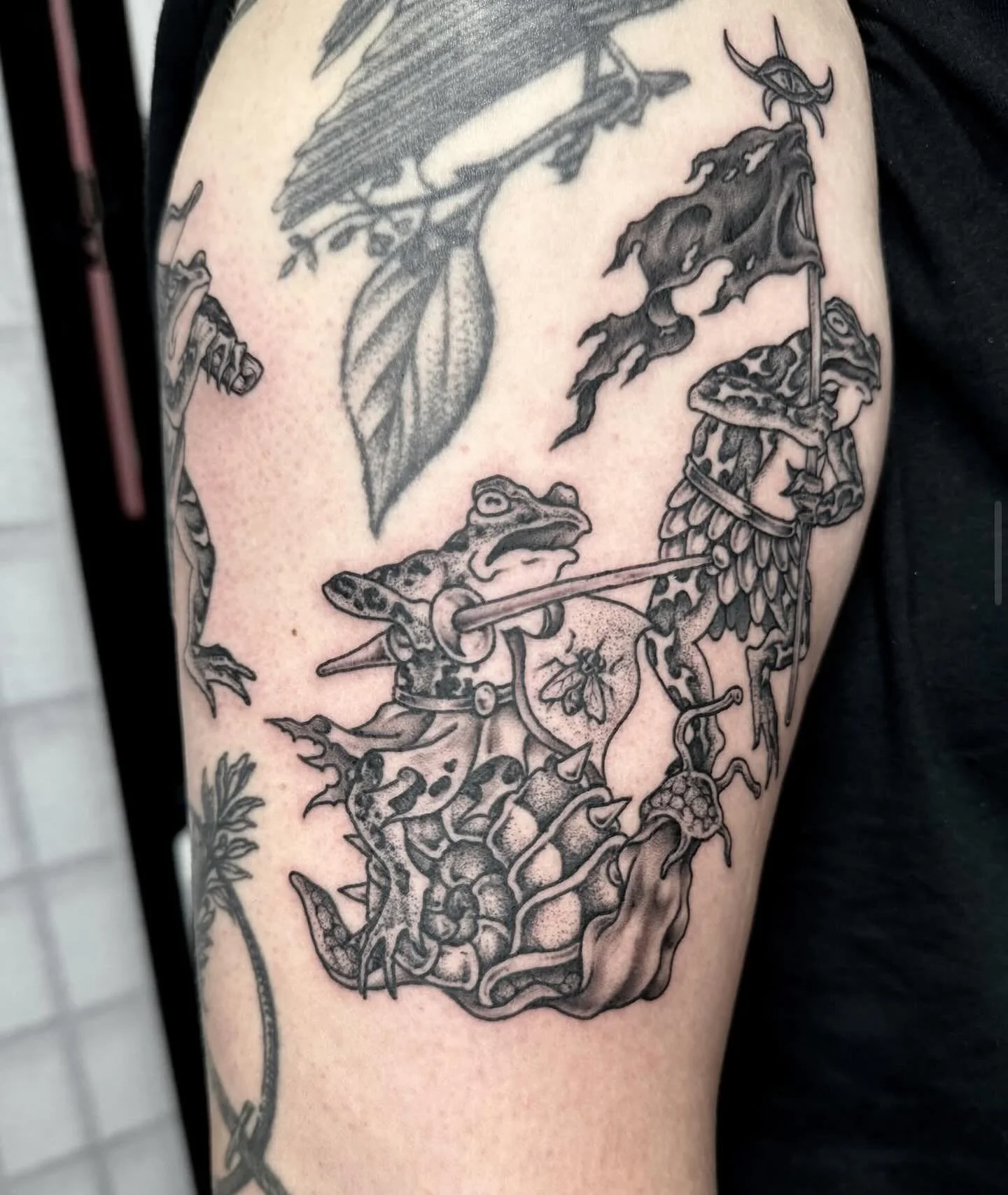 A frog army marches to death @slimesociety! Colins taking bookings for October so reach out to him directly to book! 
.
.
#threekingstattoo #3KLDN #threekingslondon #3K #tattoo #tattooing #london #deptford #brockley #southlondon #newcross #se8 #tatto