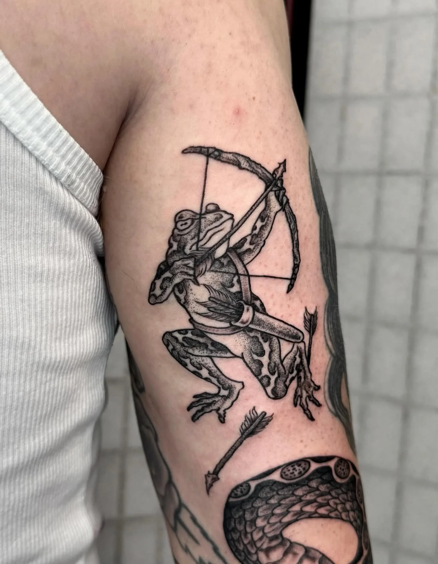 Pond attacker @slimesociety 🐸 for walk ins head on in on Wednesdays to grab Colin&rsquo;s flash, or reach out to him to book in for October and November! 
.
.
#threekingstattoo #3KLDN #threekingslondon #3K #tattoo #tattooing #london #deptford #brock