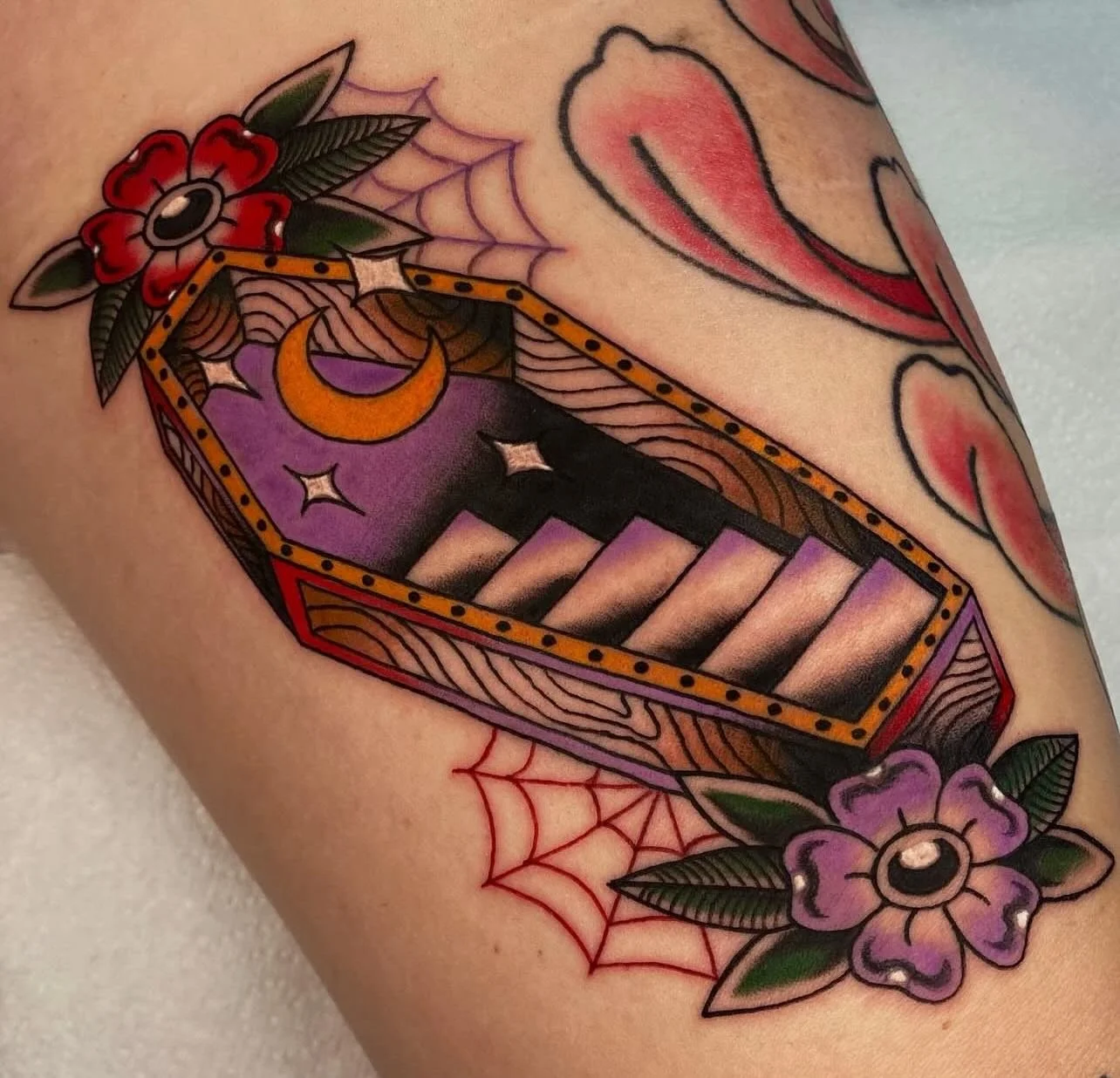 Another colour packed piece from @plattstatts ✨ Reach out to Jess directly to enquire about booking in! 
.
.
#threekingstattoo #3KLDN #threekingslondon #3K #tattoo #tattooing #london #deptford #brockley #southlondon #newcross #se8 #tattooartist #tatt
