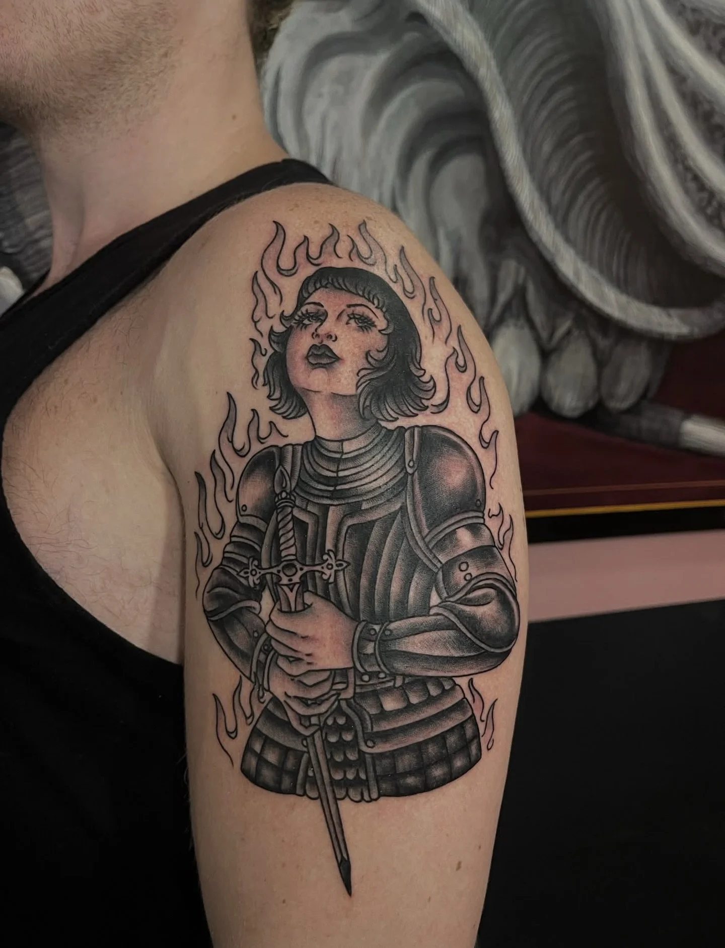 JOAN OF ARC ⚔️ ✨ @frida_sedgwick 
3KBK@THREEKINGSTATTOO.COM
.
.
.
#joanofarc #joanofarctattoo #sainttattoo #jeannedarc #brooklyntattooshop #tattoosareeveryone