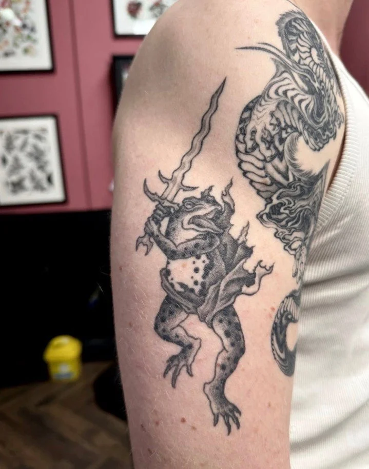 Healed and NOT hairy @slimesociety ✨ For Colin&rsquo;s walk in day, head in on Wednesdays to grab a cheeky piece of flash, or reach out to him directly to book in for January! 
.
.
#threekingstattoo #3KLDN #threekingslondon #3K #tattoo #tattooing #lo