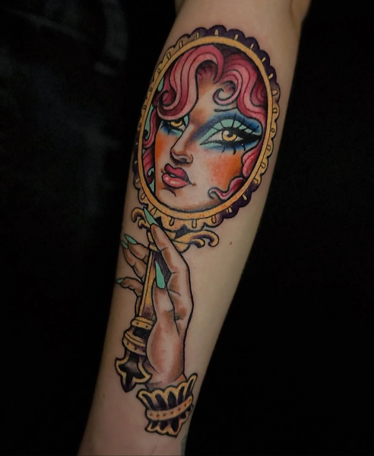 Through the looking-glass by @good.boy.tattoo 
3KBK@THREEKINGSTATTOO.COM
.
.
.
#threekingstattoo #tattooartist #brooklyn #newyorkcity #tattoosnob