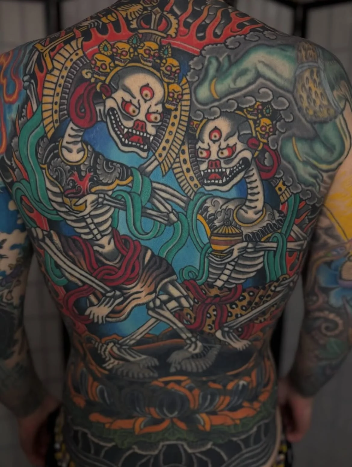 A lower back cover-up that turned into a full back piece by @mattadamson 💀
3KBK@THREEKINGSTATTOO.COM
.
.
.
#threekingstattoo #backpiece #tattooshopowner #tattoos #brooklyn