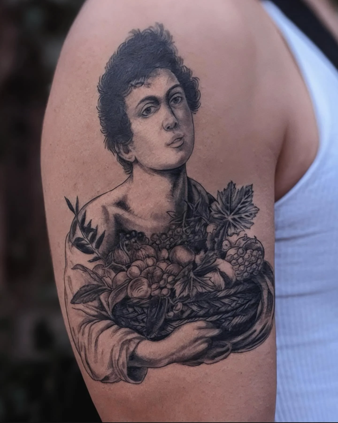 A Caravaggio inspired piece by @good.boy.tattoo
3KBK@THREEKINGSTATTOO.COM
.
.
.
#threekingstattoo #tattoosnob #tattooartist #skinart_collectors #blackandgreytattoo