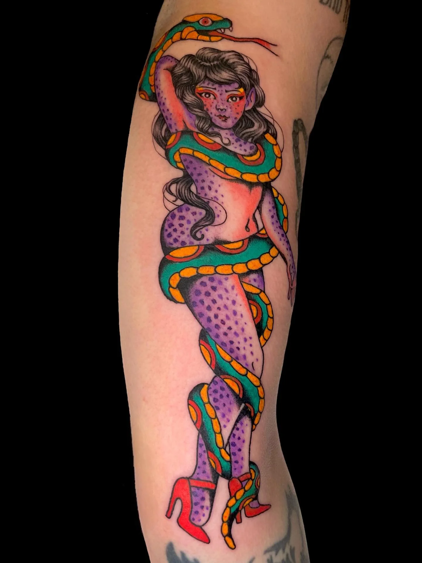 Check out this custom piece based on the imaginary world of @lorenaskunkrocker, first seen in her latest series of paintings.

Swipe right >>> to see the inspiration for this killer tattoo!
&bull;
Book Today @threekingstattoo 
&bull;
3KBK@TH