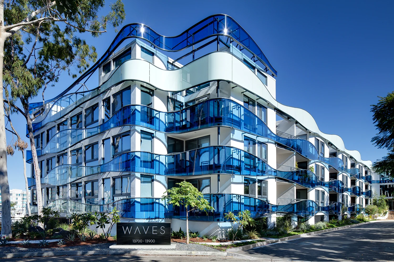 Waves Marina Del Rey Apartments | Marina Del Rey, CA