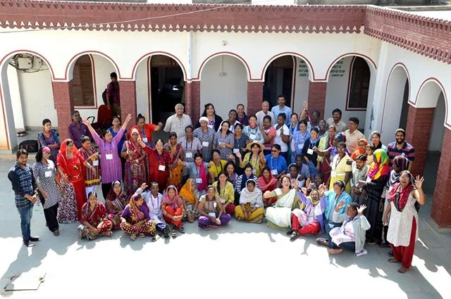 We're so lucky to have a an implementing educational partner like @barefootcollege. They train women in rural parts of the world in the use and maintenance of solar technology so they can light up their homes and villages.
-
-
-
-
-
https://www.women