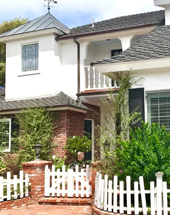 Exterior_M.jpg