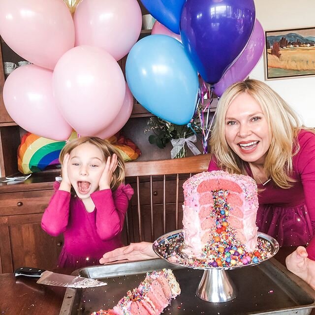 It turns out all you need is an ombre pink cake and balloons to make a party memorable &hellip;. that, and 2 days of baking said cake and a whole bunch of family and friends singing &ldquo;happy birthday&rdquo; on a Zoom call. Giving the gift of time