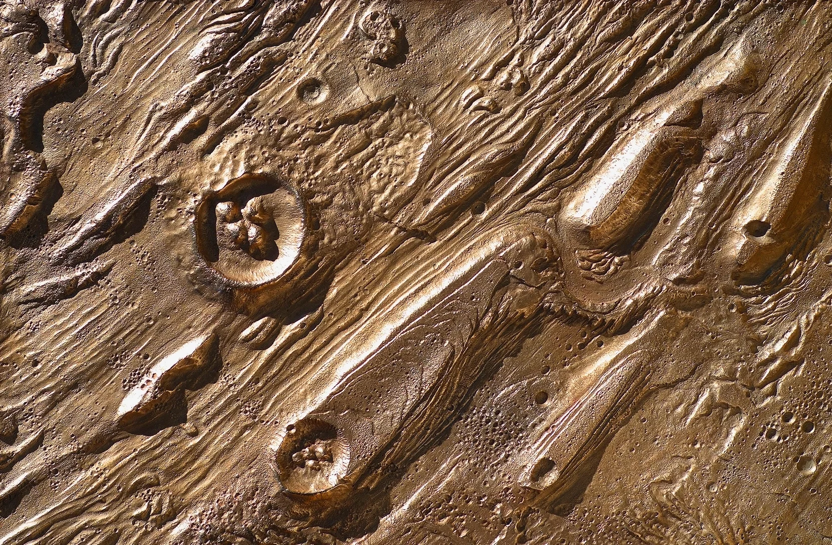 Ares Vallis1750 vertical.jpg