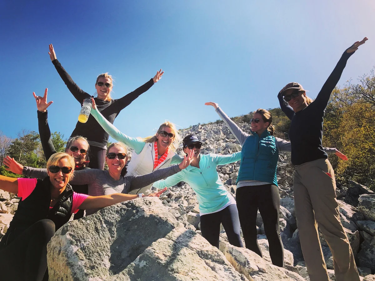 Outdoor-Meetups-Adventure-Hiking-Wilderness-Elements-DC-CUSTOM-RETREAT-11.jpg