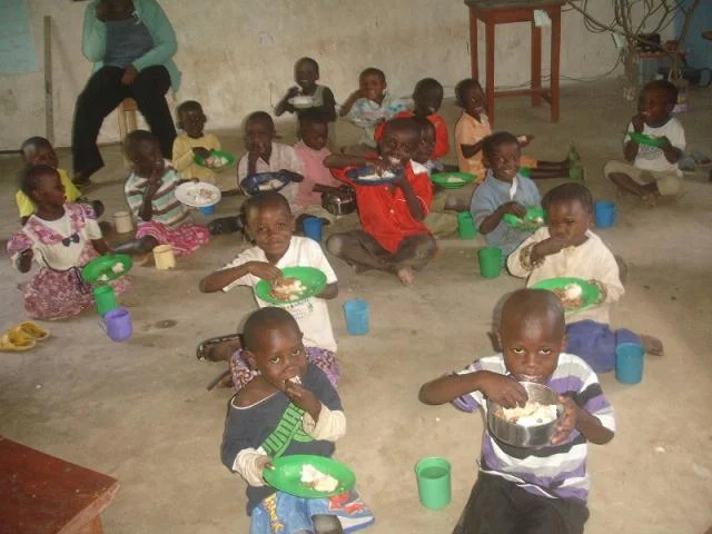 Lunchtime at the Solar Powered School