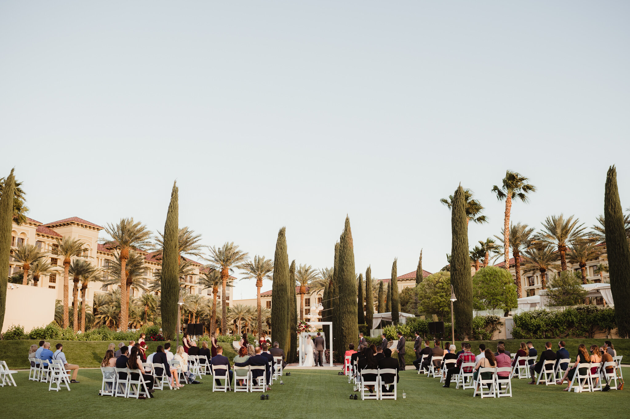 Pros and Cons: All-Inclusive Venues vs. Pick Your Own Vendors