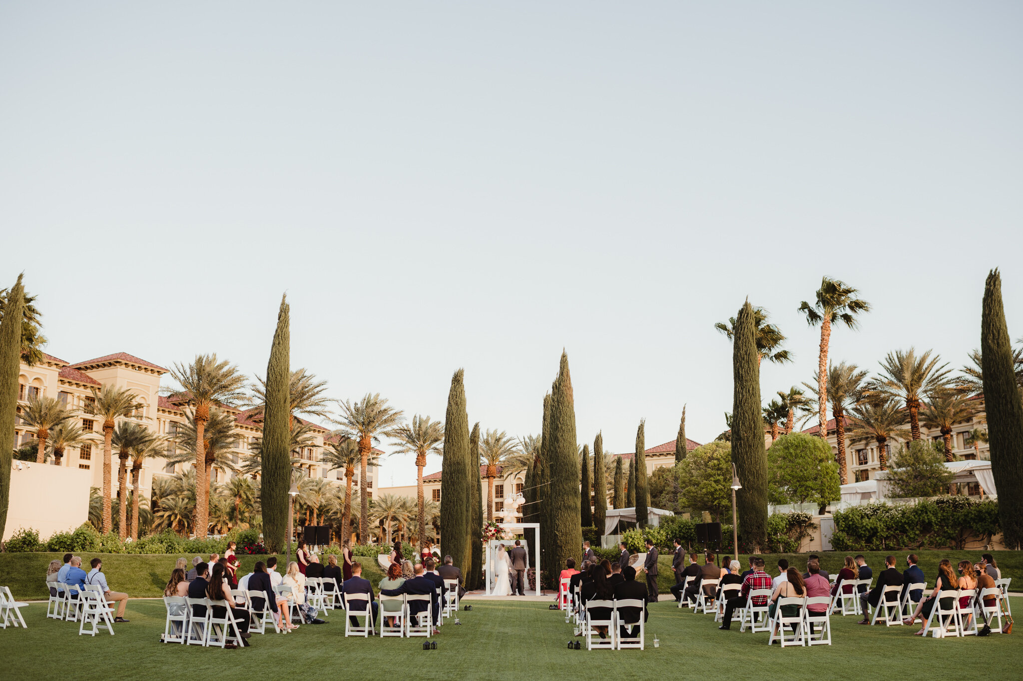 and Cons: All-Inclusive Venues Pick Your Vendors — Las Vegas Wedding & Elopement Photographer | Amber Garrett Photography