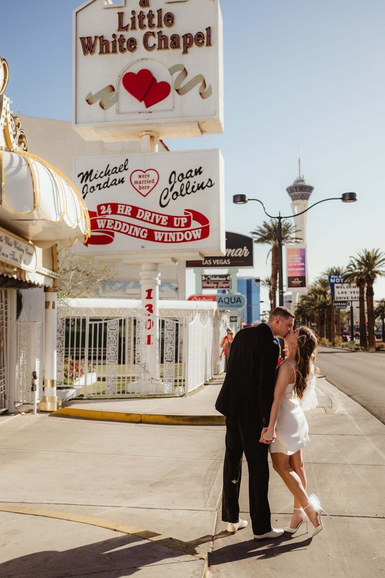 Las Vegas Elopement Photographer - Amber Garrett Photography - 026.JPG