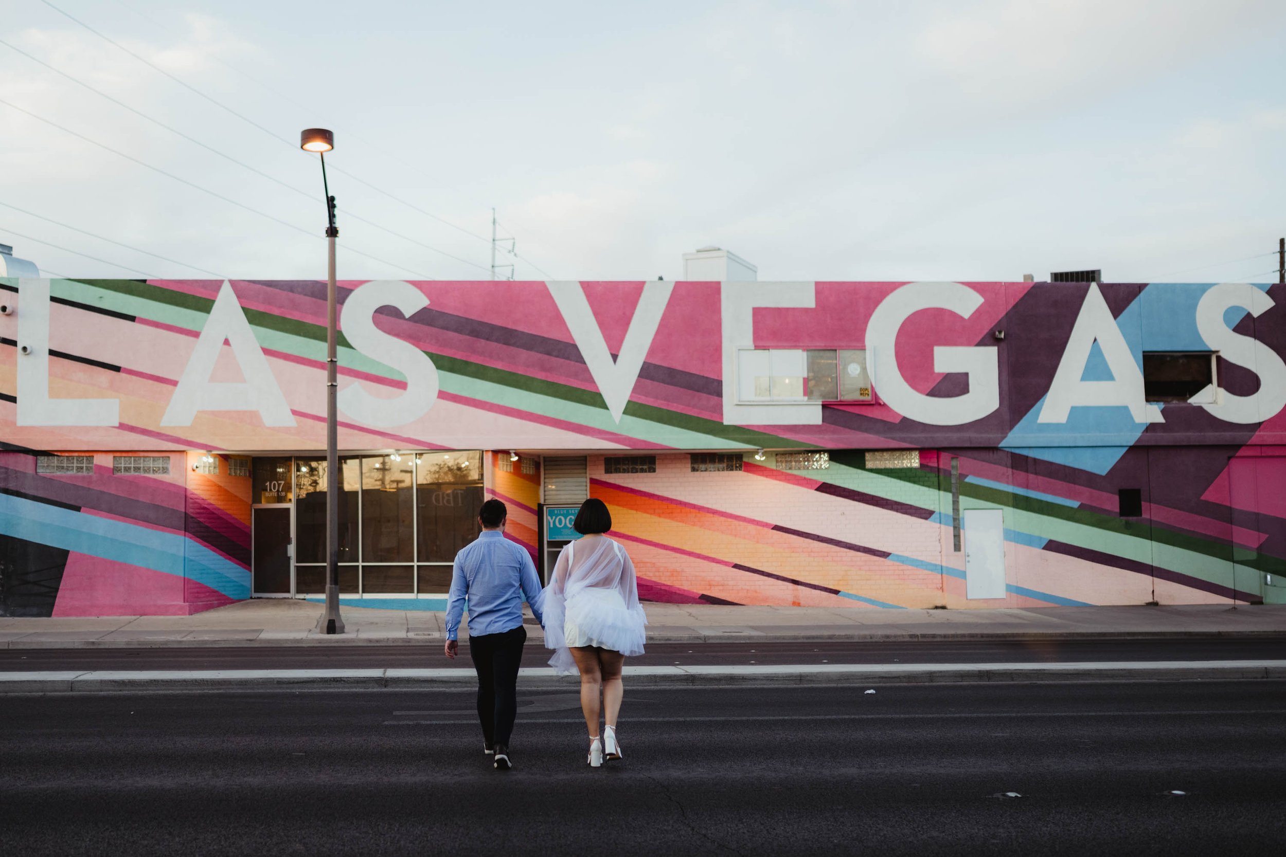 Sunset Las Vegas Enagement Pictures Amber Garrett Photography-7.jpg
