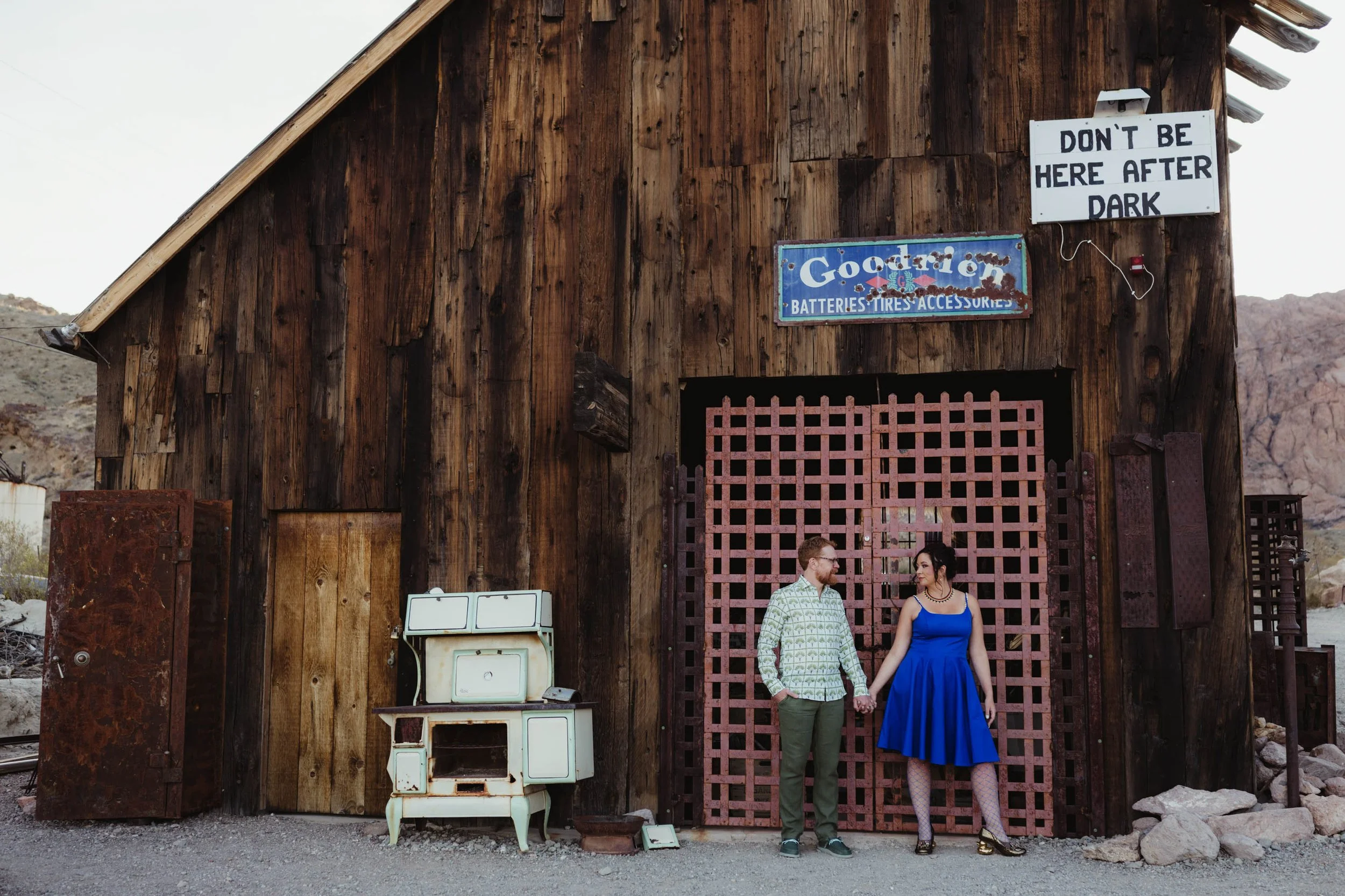 Elopement Portraits at Nelson Ghost Town - Amber Garrett Photography-16.jpg