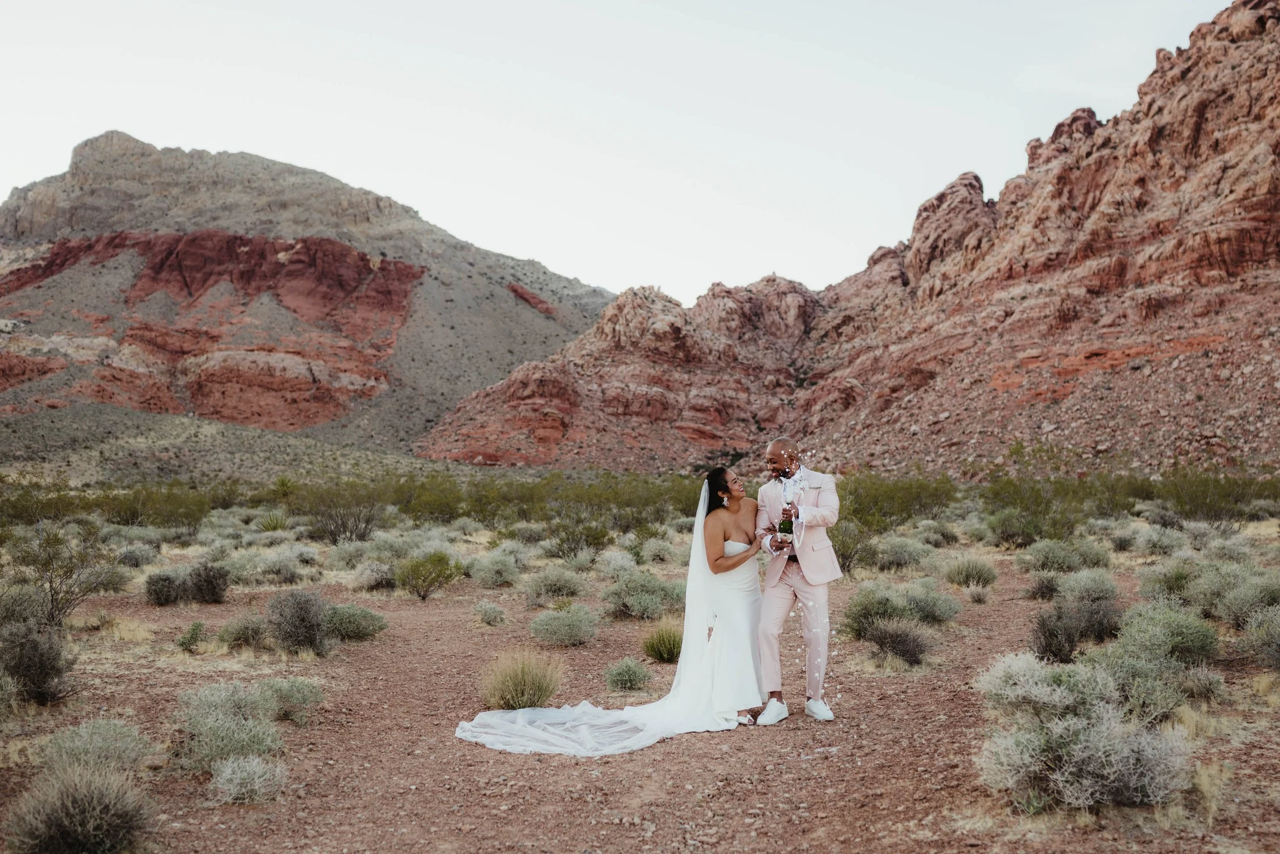 Las Vegas Elopement Pictures - Amber Garrett Photography-10.jpg