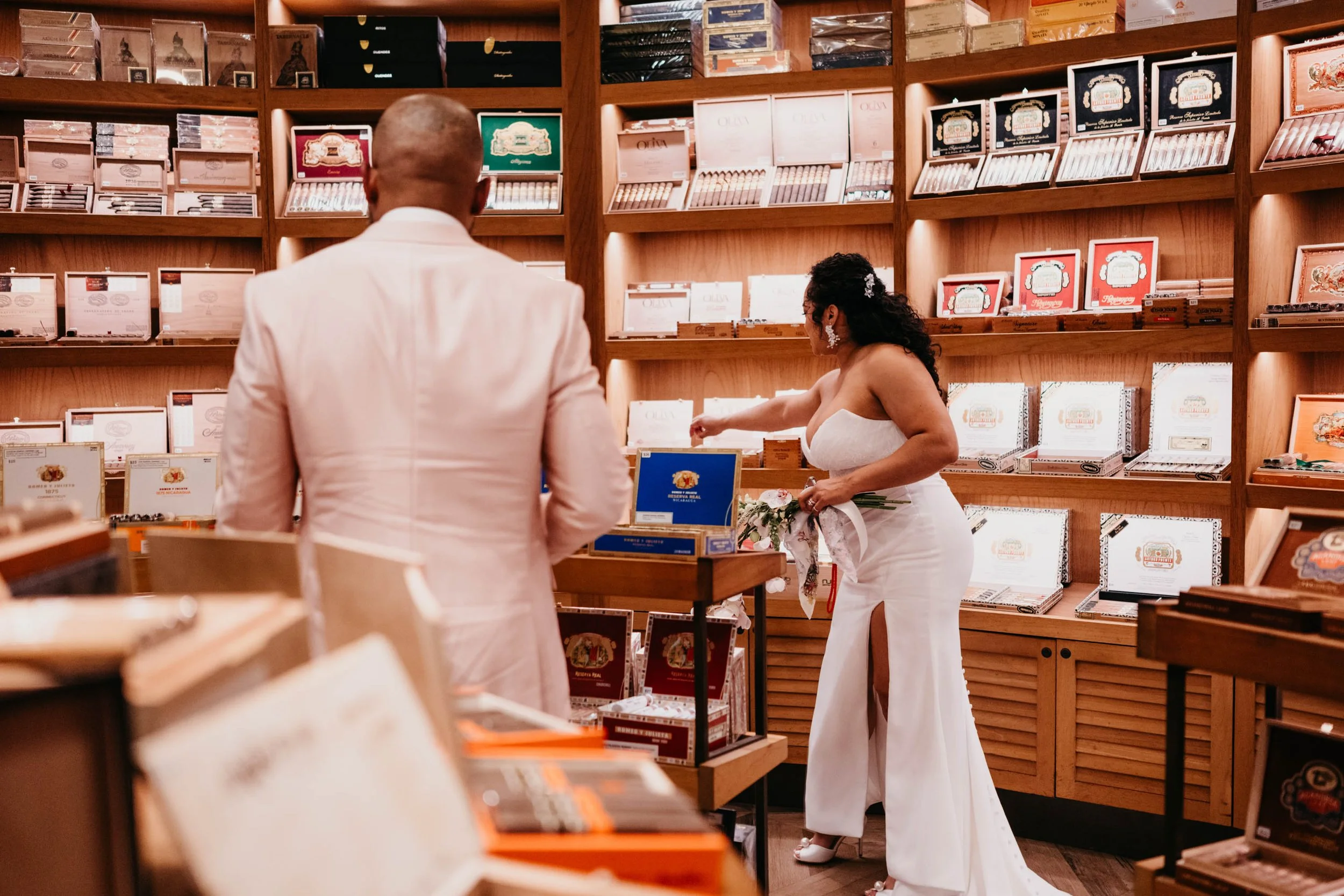 Las Vegas Elopement Pictures - Amber Garrett Photography-30.jpg