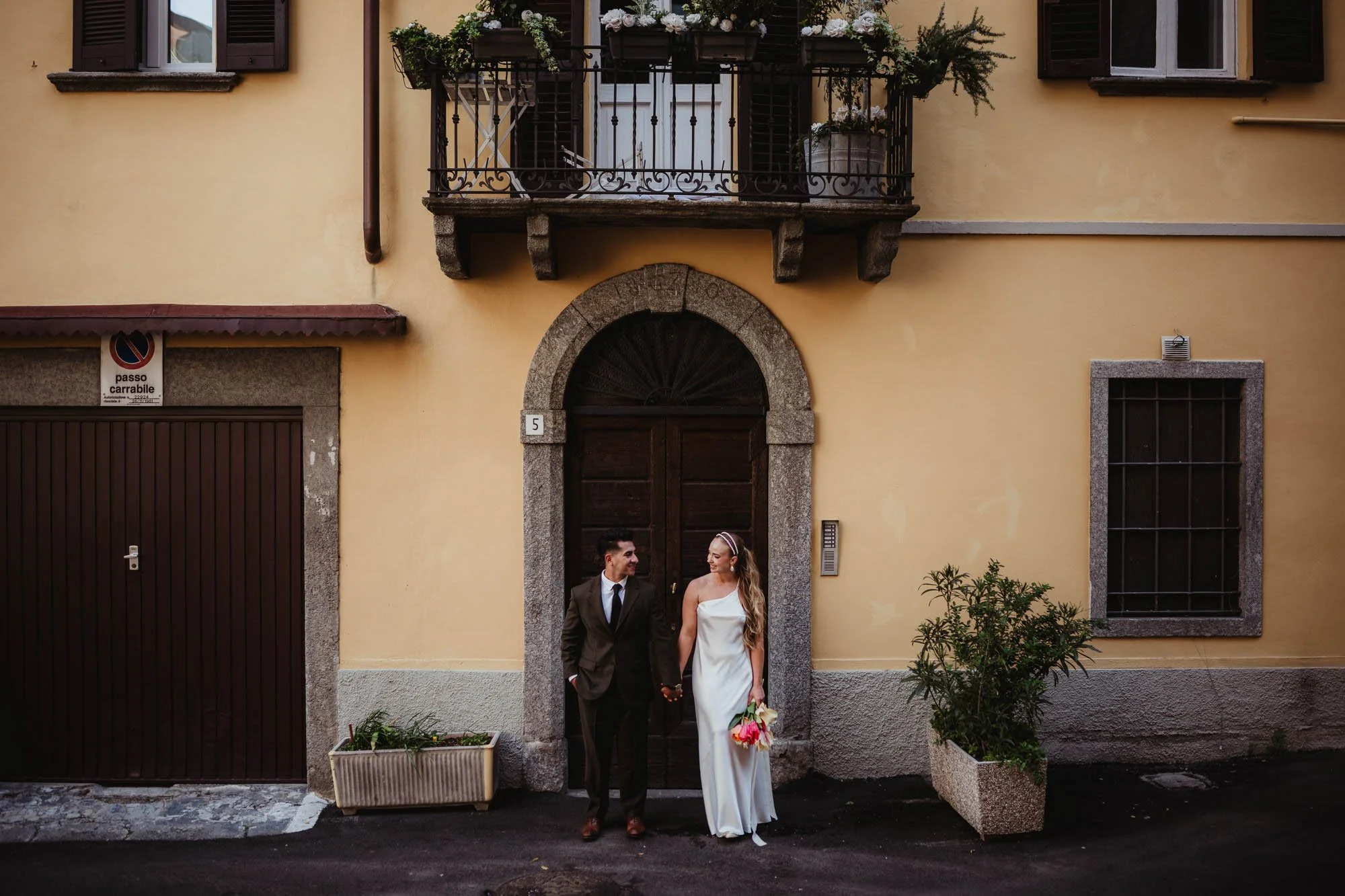 International Elopement Guest Experience Tips - Amber Garrett Photography-18.jpg