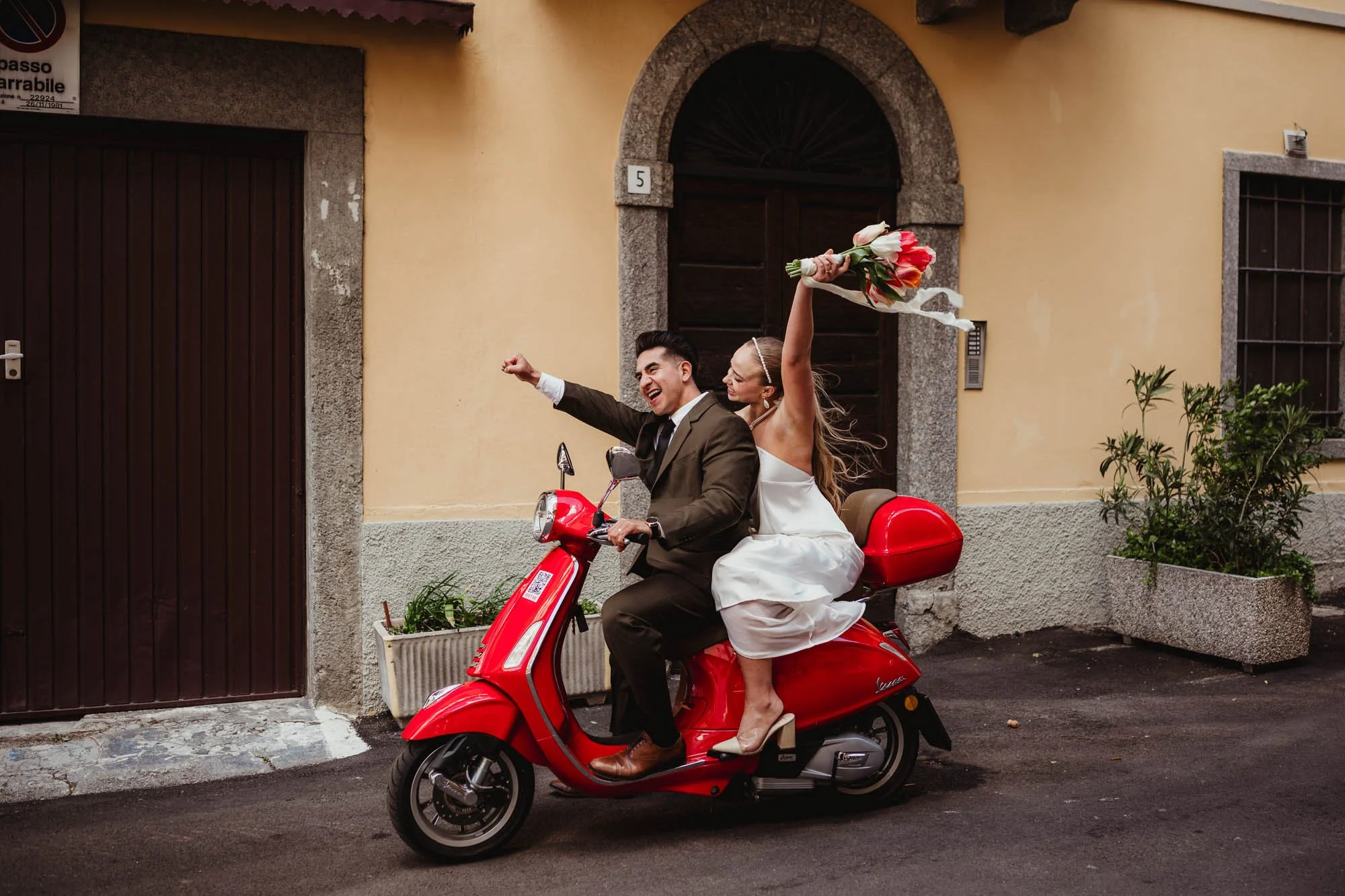 International Elopement Guest Experience Tips - Amber Garrett Photography-21.jpg