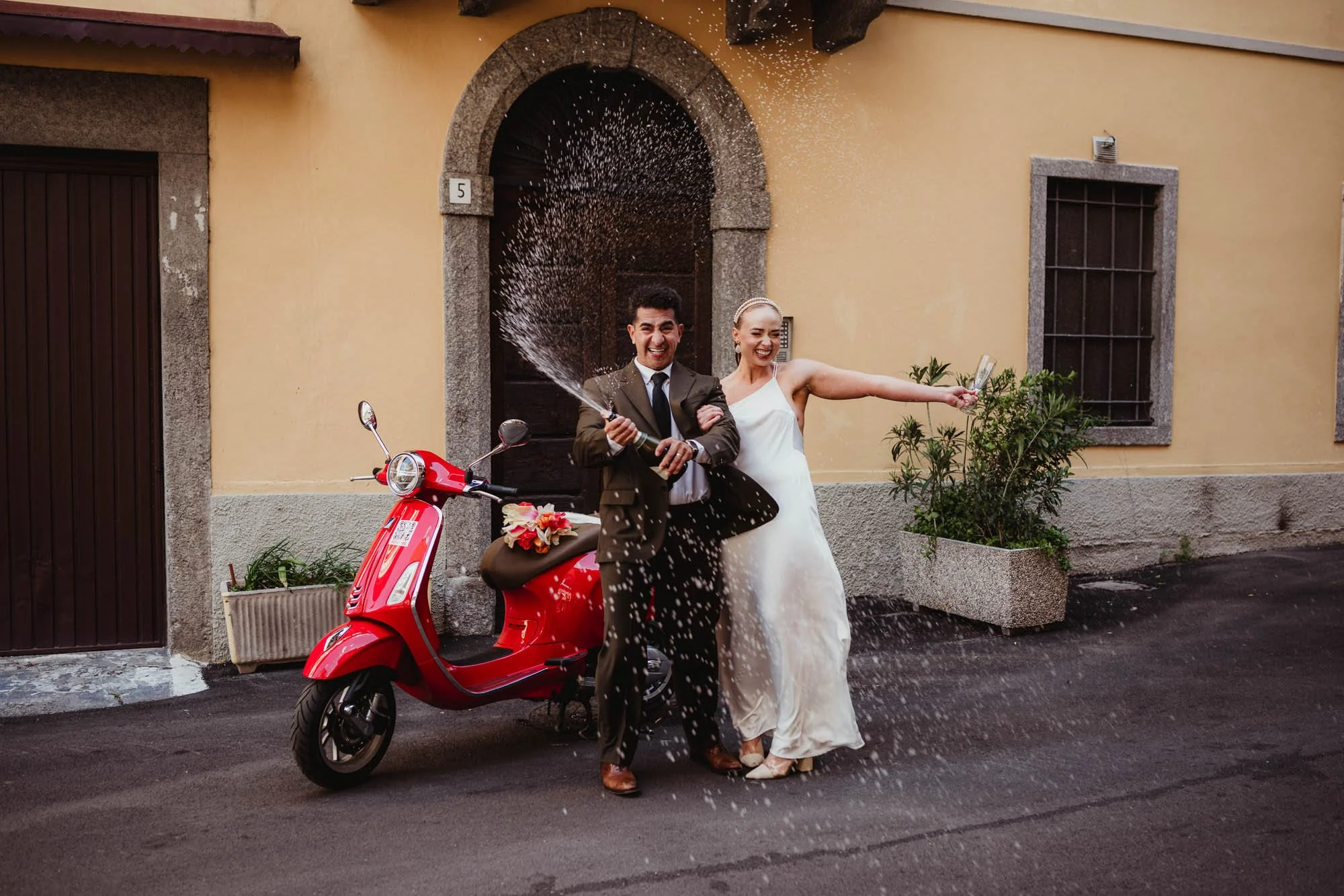 International Elopement Guest Experience Tips - Amber Garrett Photography-22.jpg