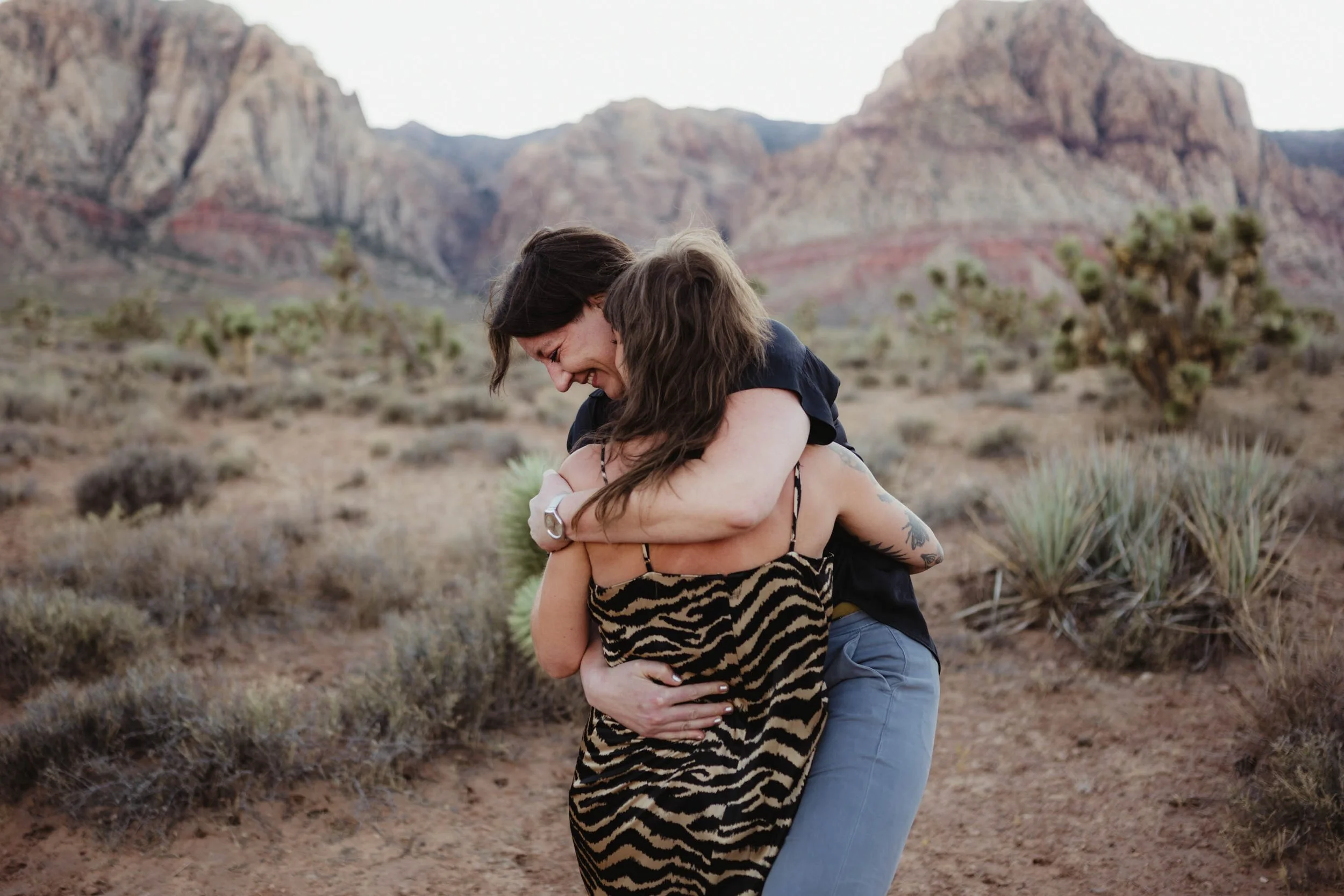 Las Vegas Engagement Photographer - Cost of Engagement Pictures-7.jpg