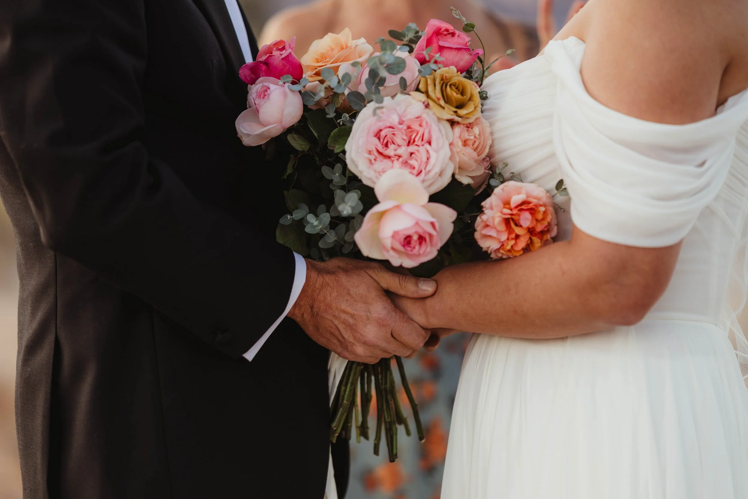 What to Know About a Desert Elopement - Las Vegas Elopement Photographer-11.jpg