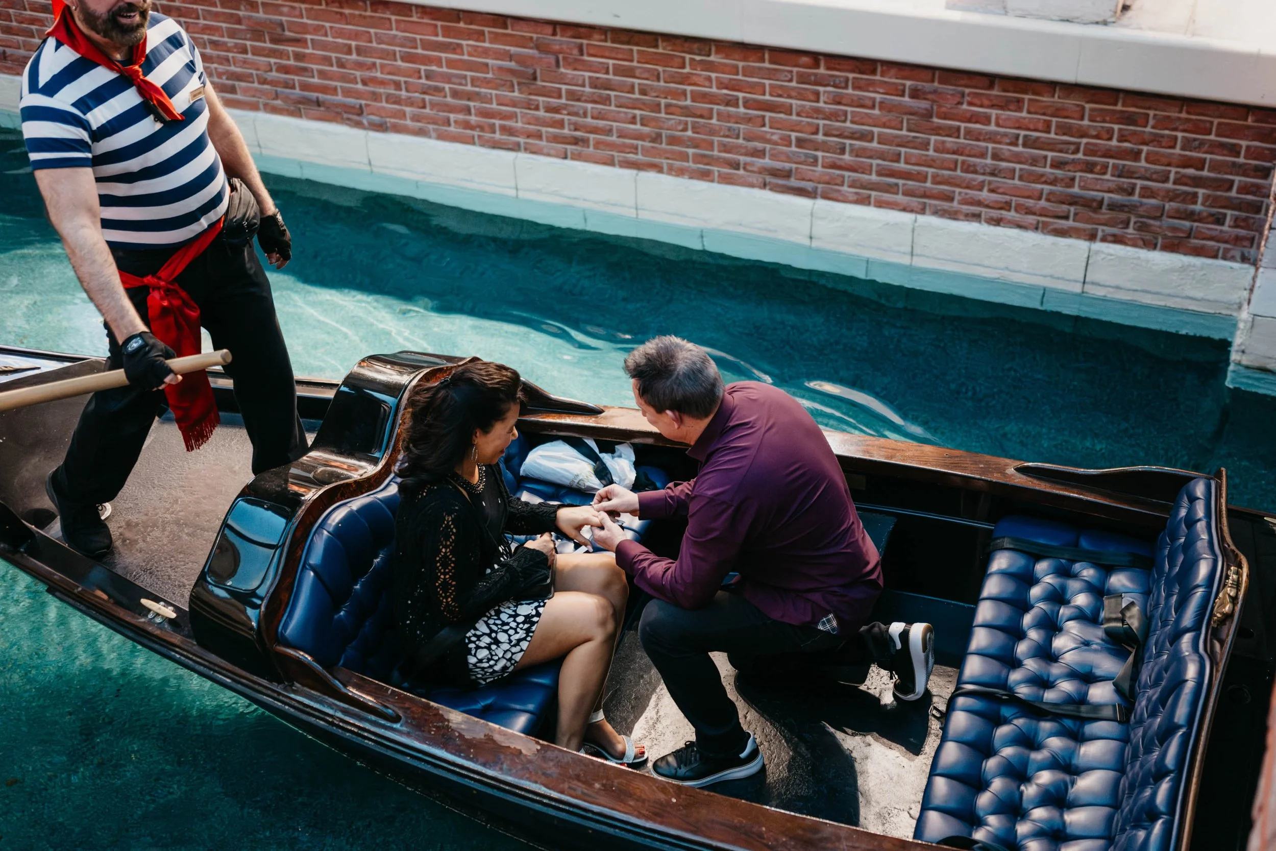 Proposal Planning and Speech Advice - Las Vegas Engagement Photographer-4.jpg