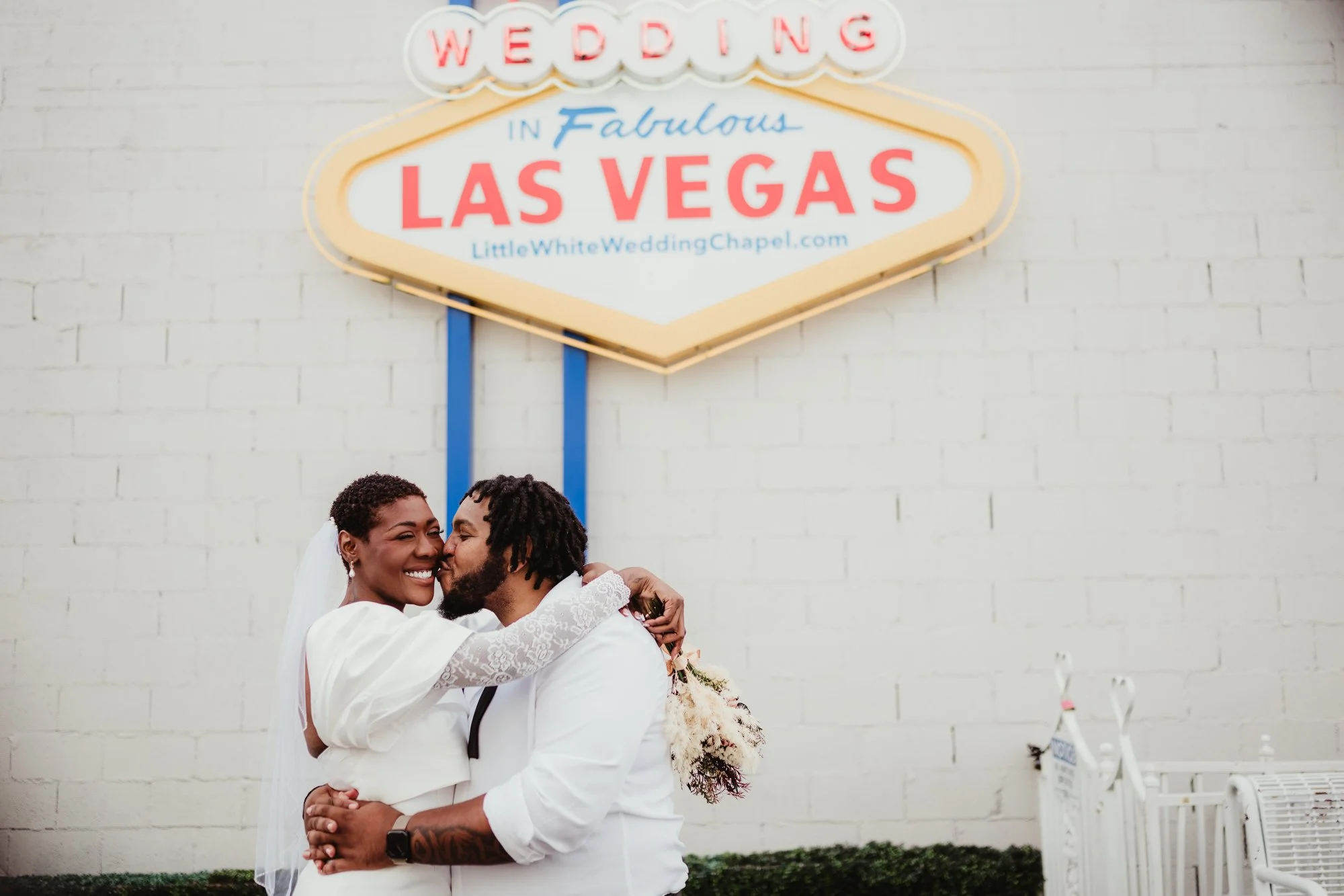 Little White Chapel Elopement - Amber Garrett Photography - 009.JPG