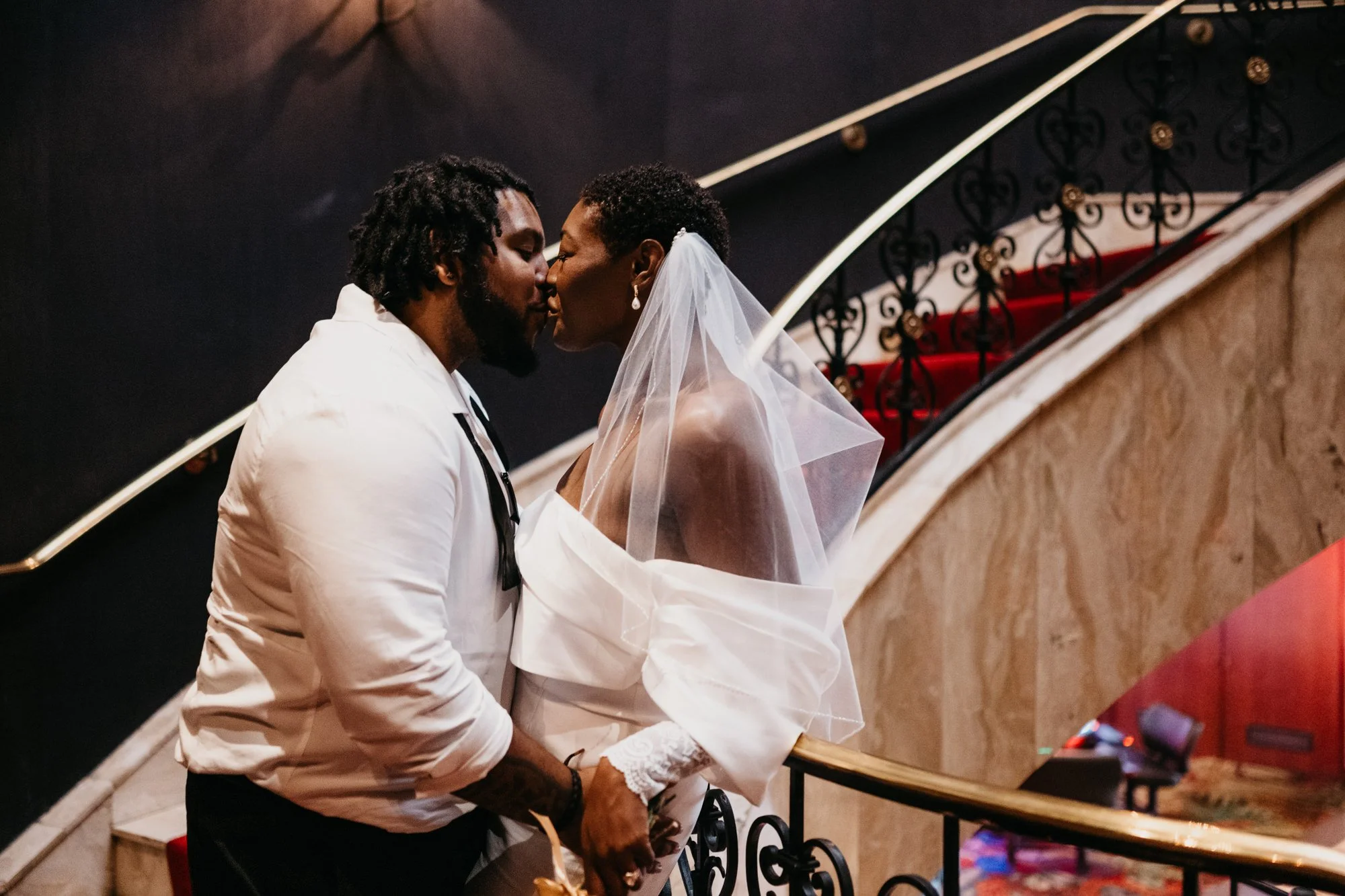 Little White Chapel Elopement - Amber Garrett Photography - 018.JPG