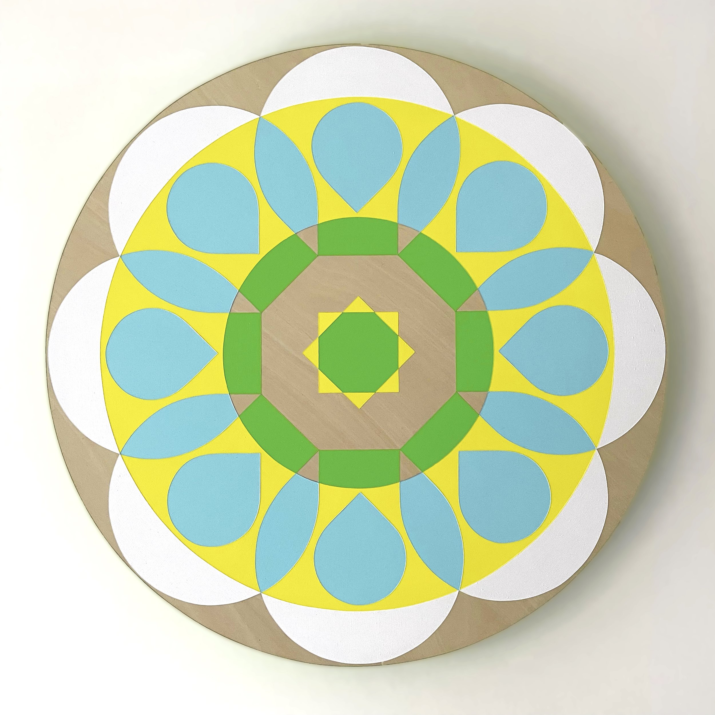 'Open 04', acrylic on wooden panel (40cm diameter)