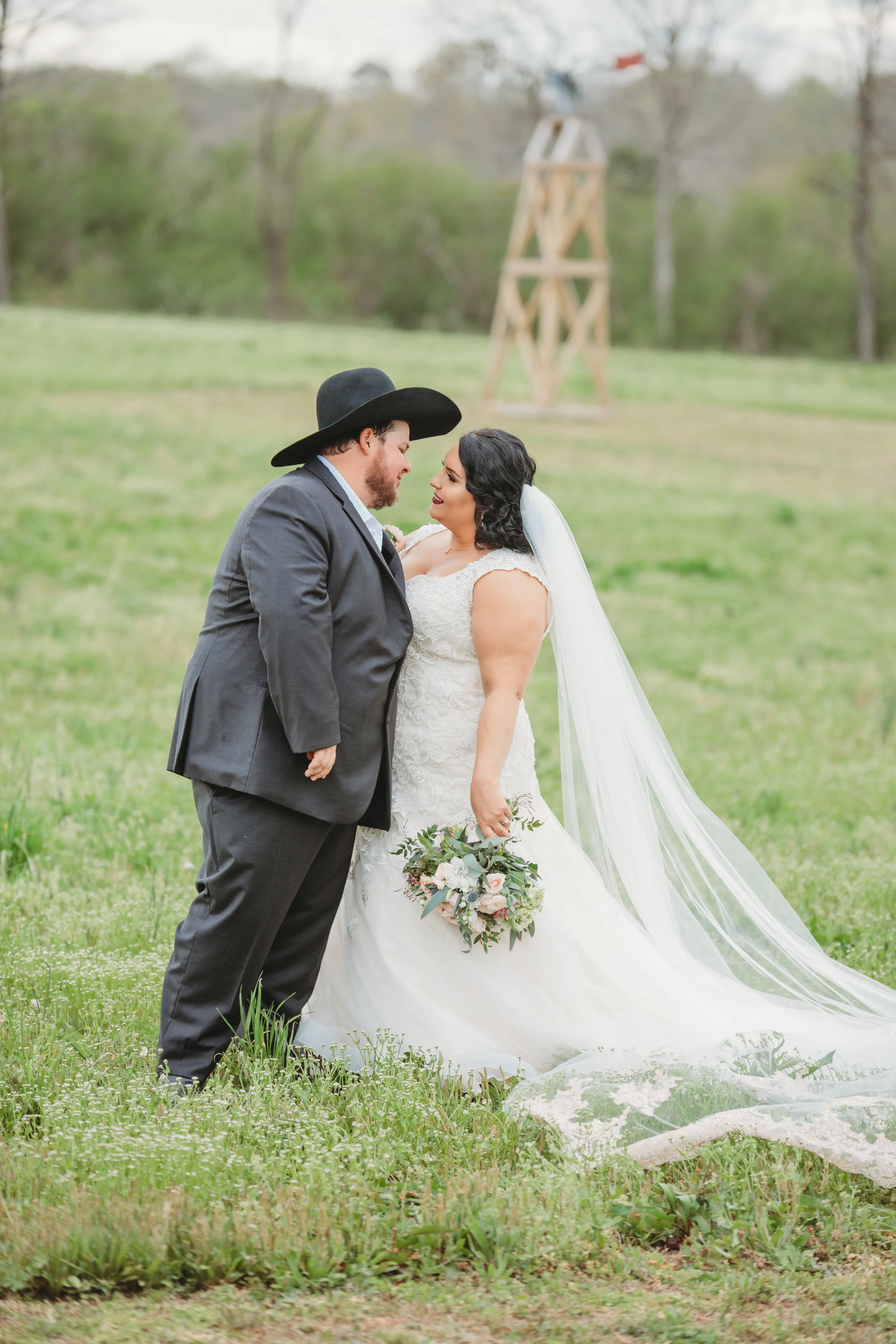 Reagen + Brent / Rustic Barn Wedding / Boaz, AL