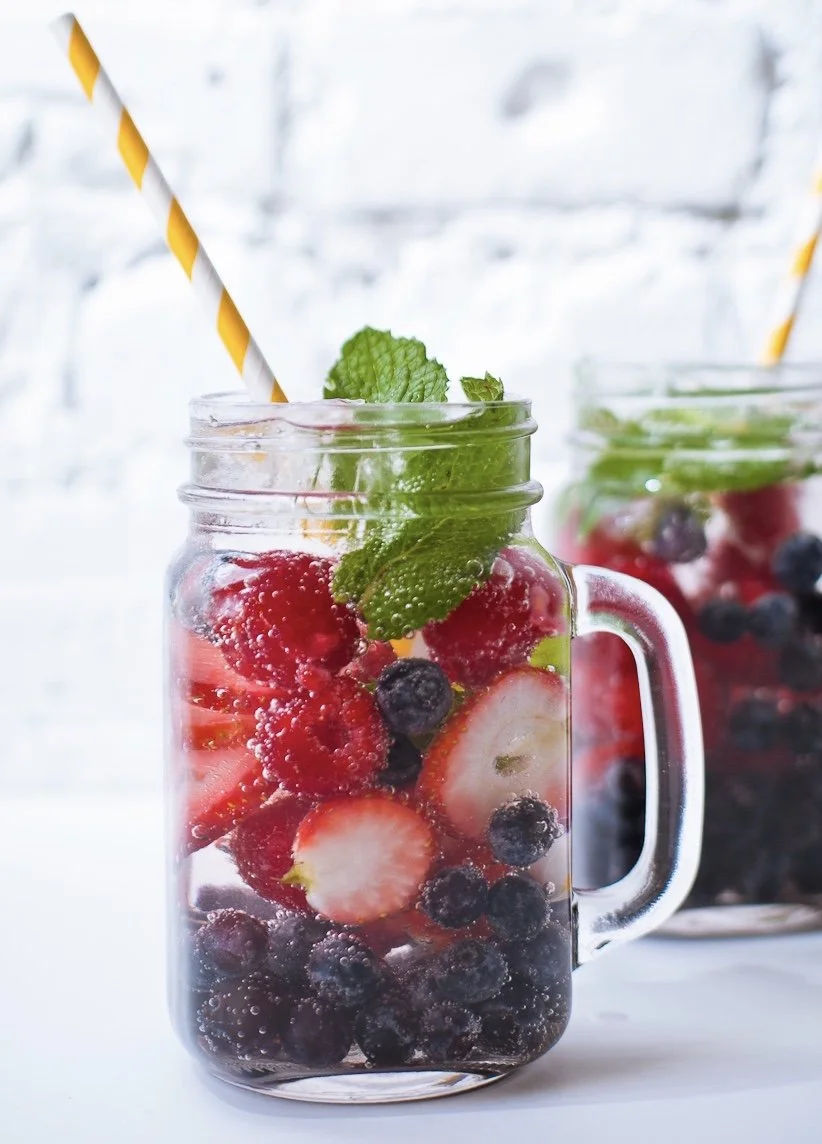 Go Berry Sparkling Water