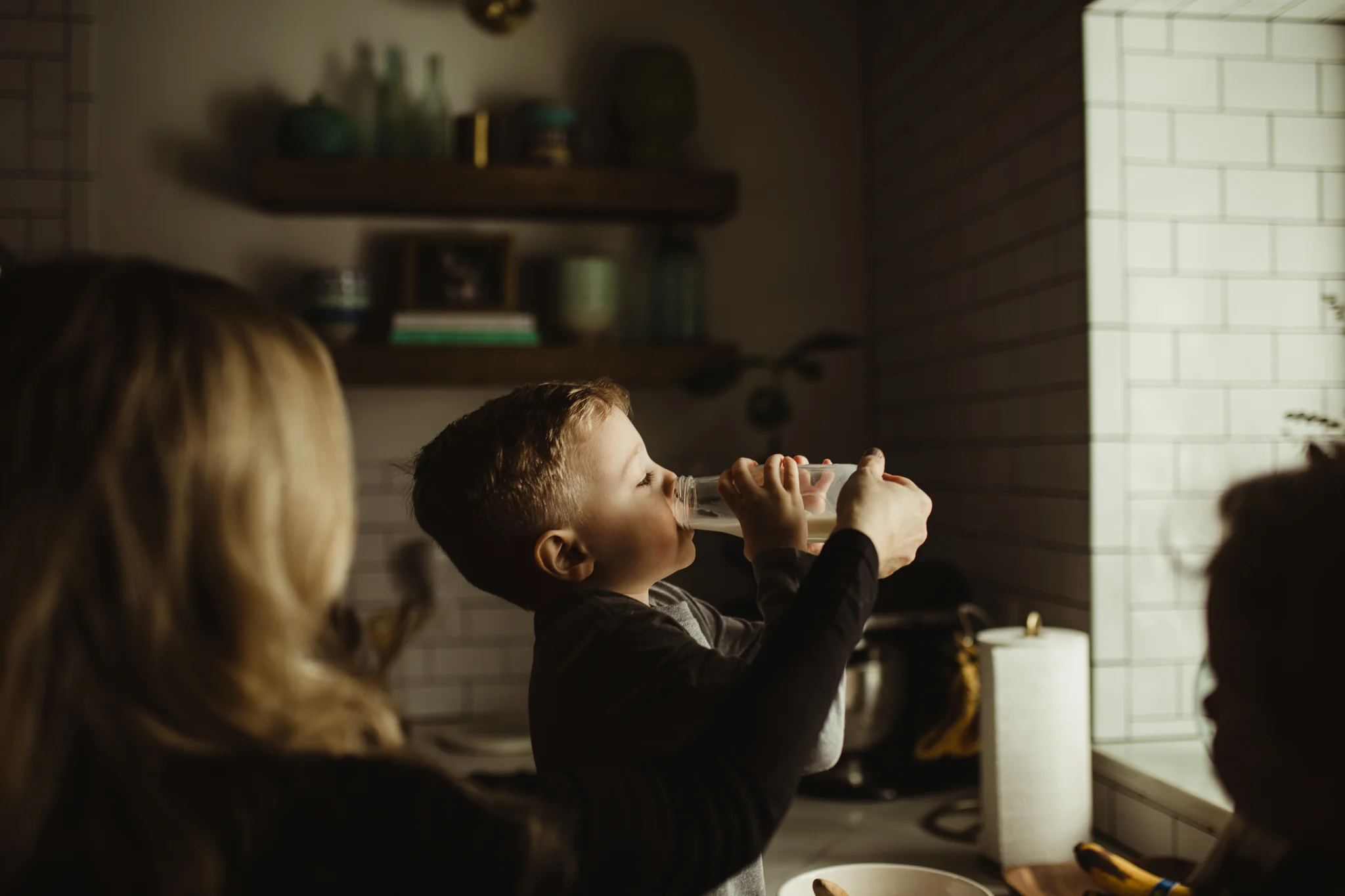 in-home lifestyle session milwaukee photographer-13.jpg
