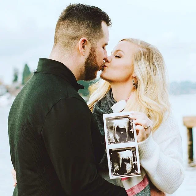Everyone, Work It has some exciting news. One of us is prego! Baby Martin is coming in May 2019.
&bull;&bull;&bull;
I&rsquo;ve been quiet on the blog as I&rsquo;ve made it through a long first trimester. Now I&rsquo;m feeling so much better and ready