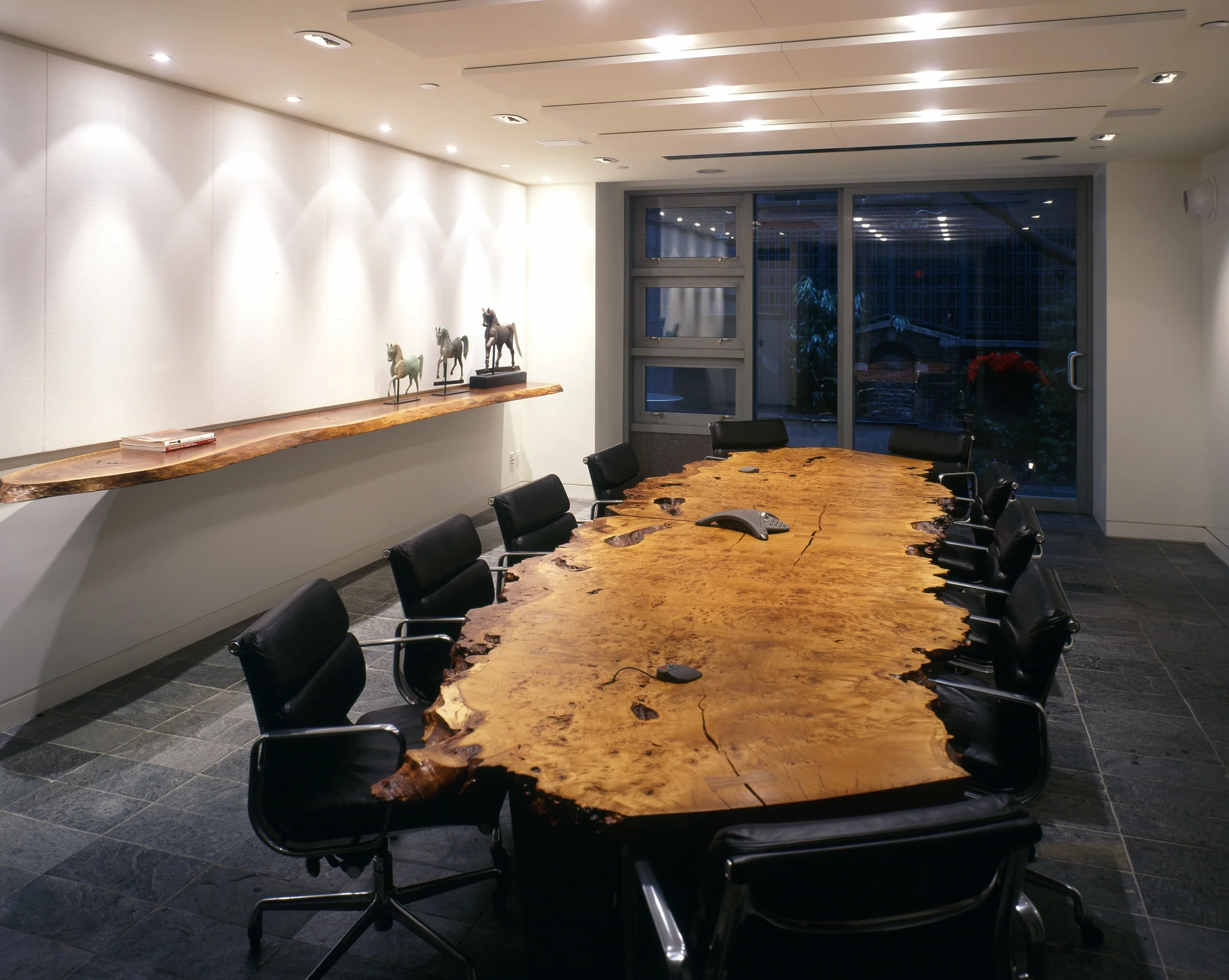 OFFICE2.jpg
