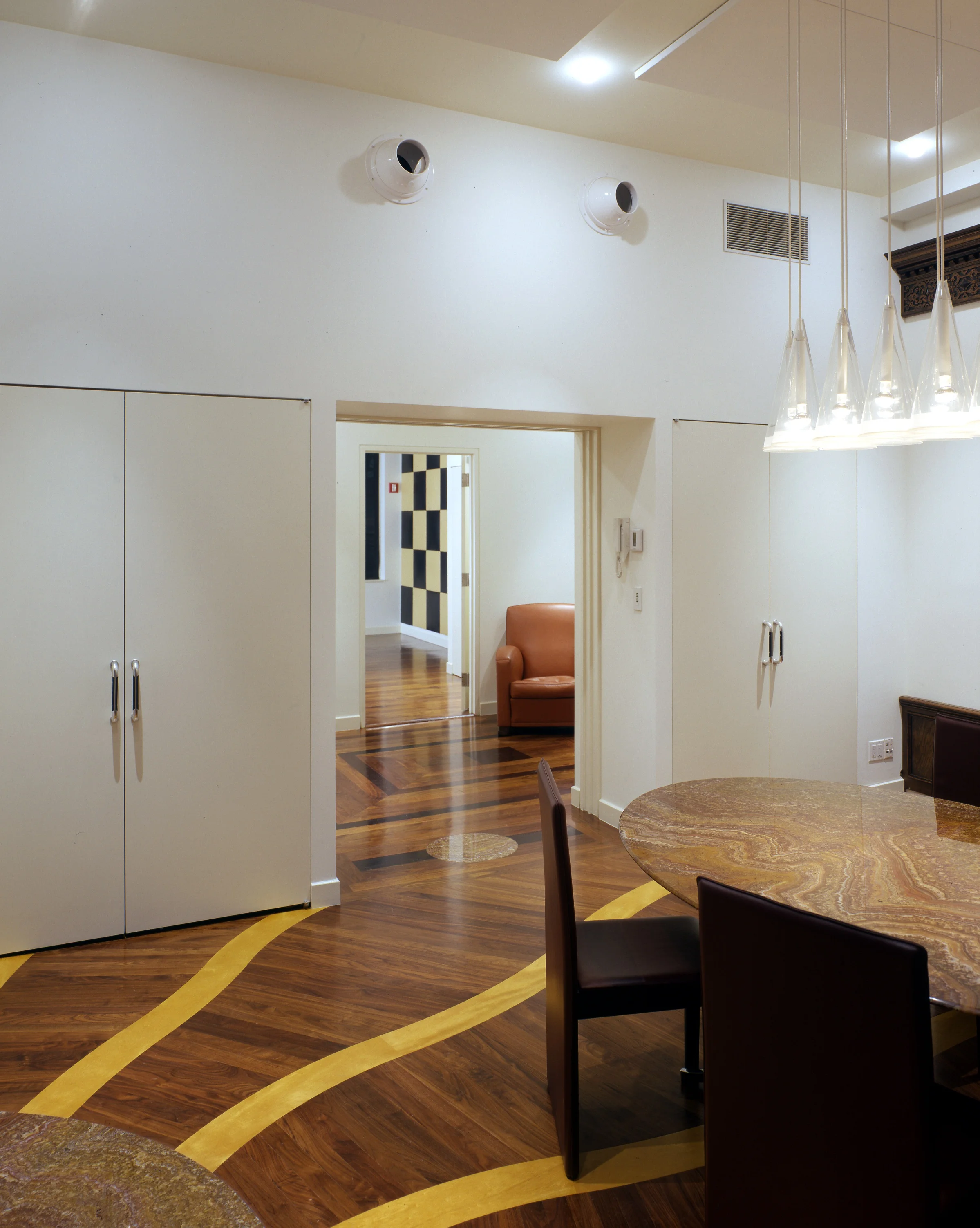 OFFICE10.jpg