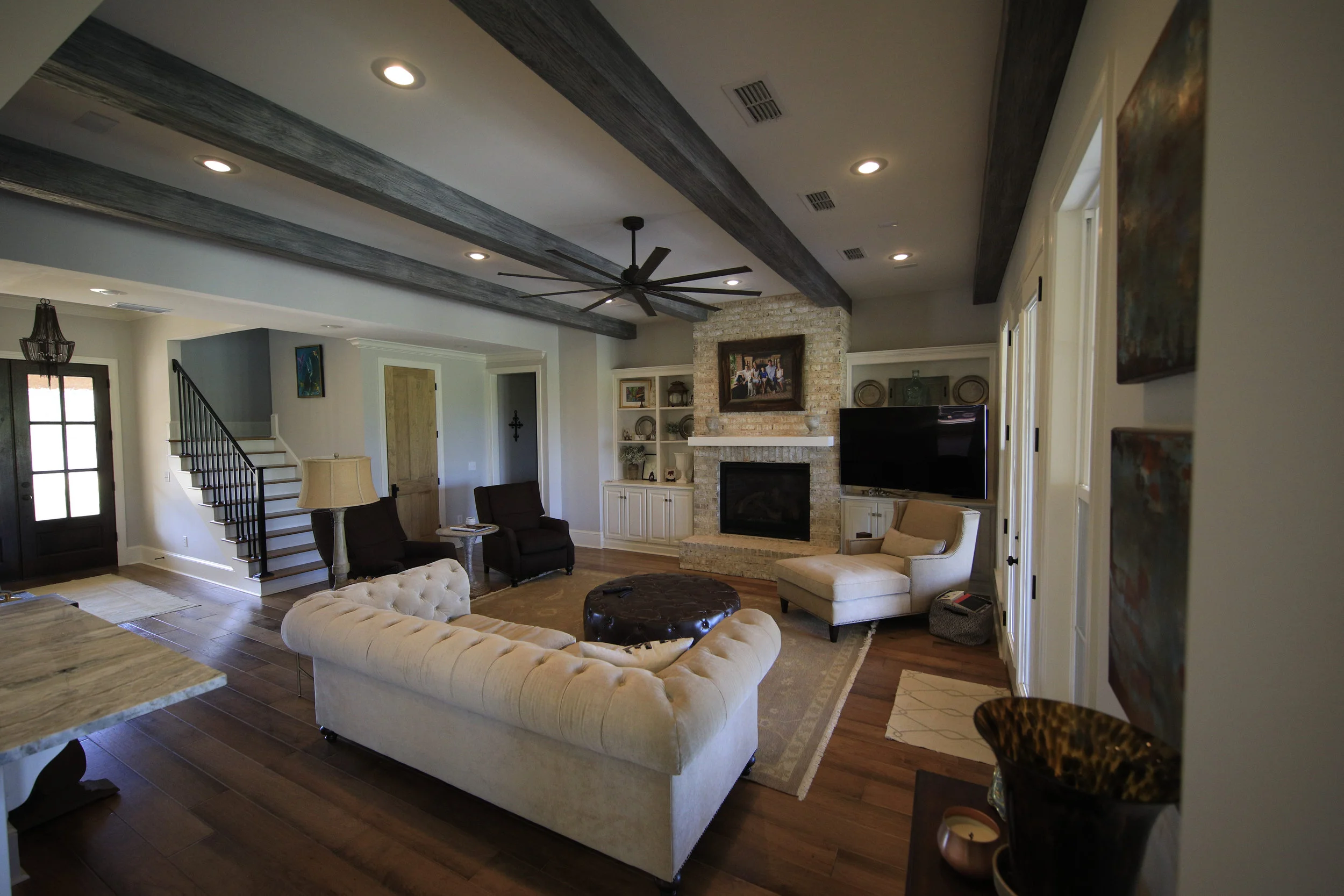 _C6A89332019-08-28 DAY LILLY NEW HOUSE PRE MOVE .JPG