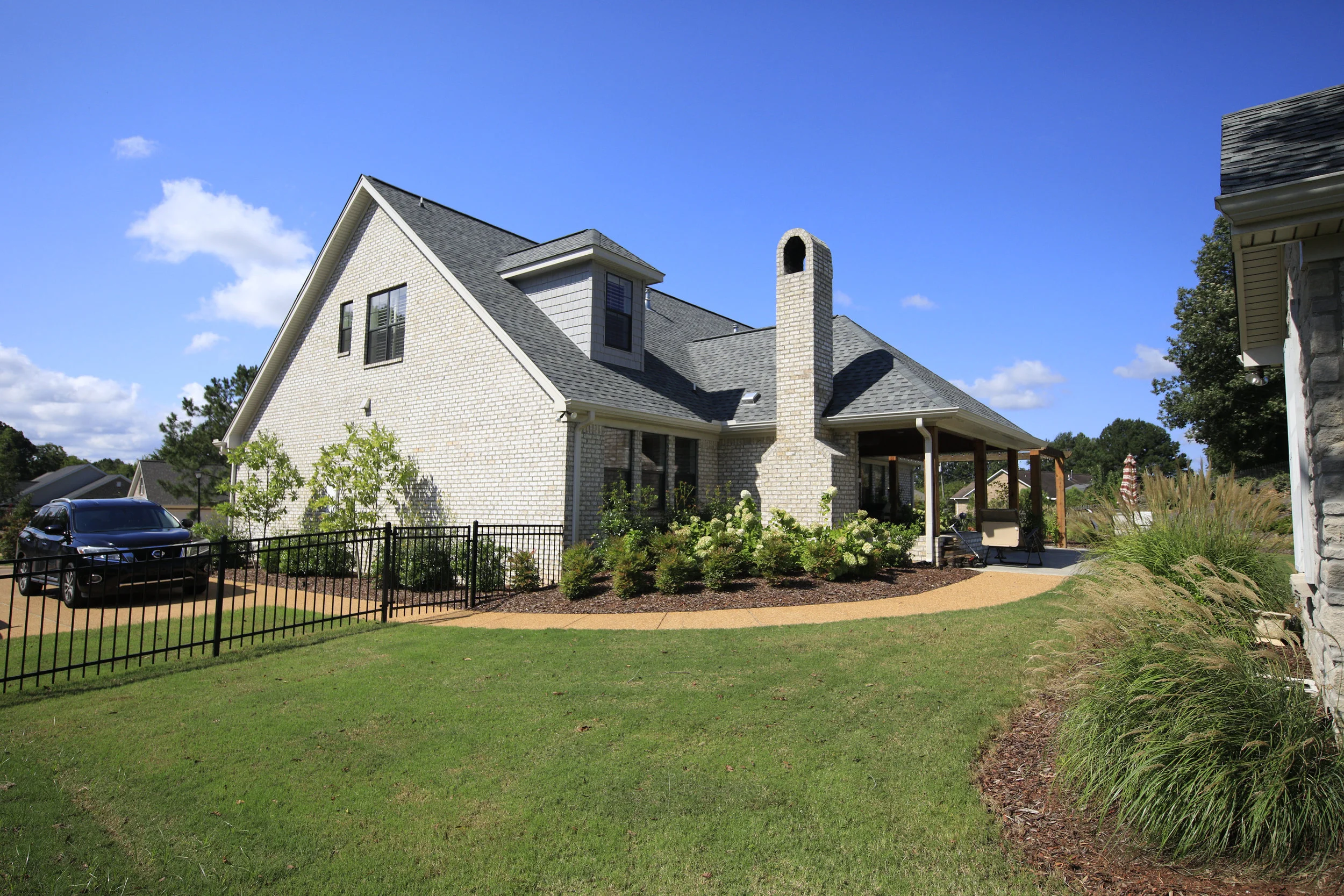 __C6A90082019-08-28 DAY LILLY NEW HOUSE PRE MOVE .JPG