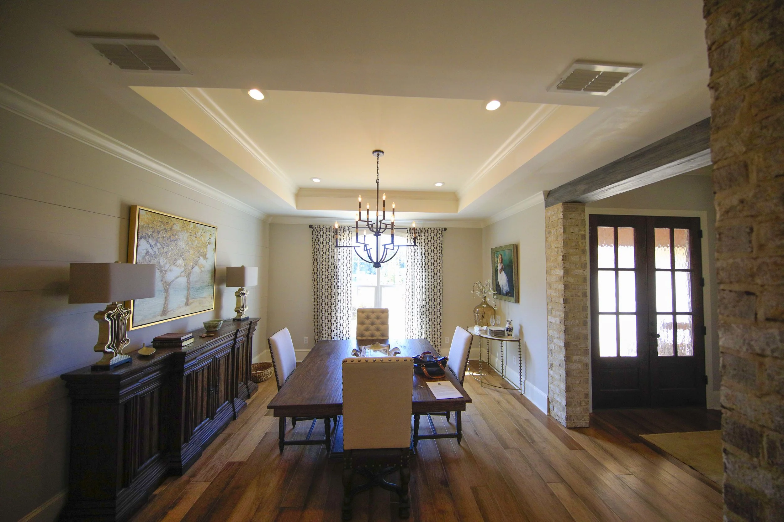 _C6A89262019-08-28 DAY LILLY NEW HOUSE PRE MOVE .JPG