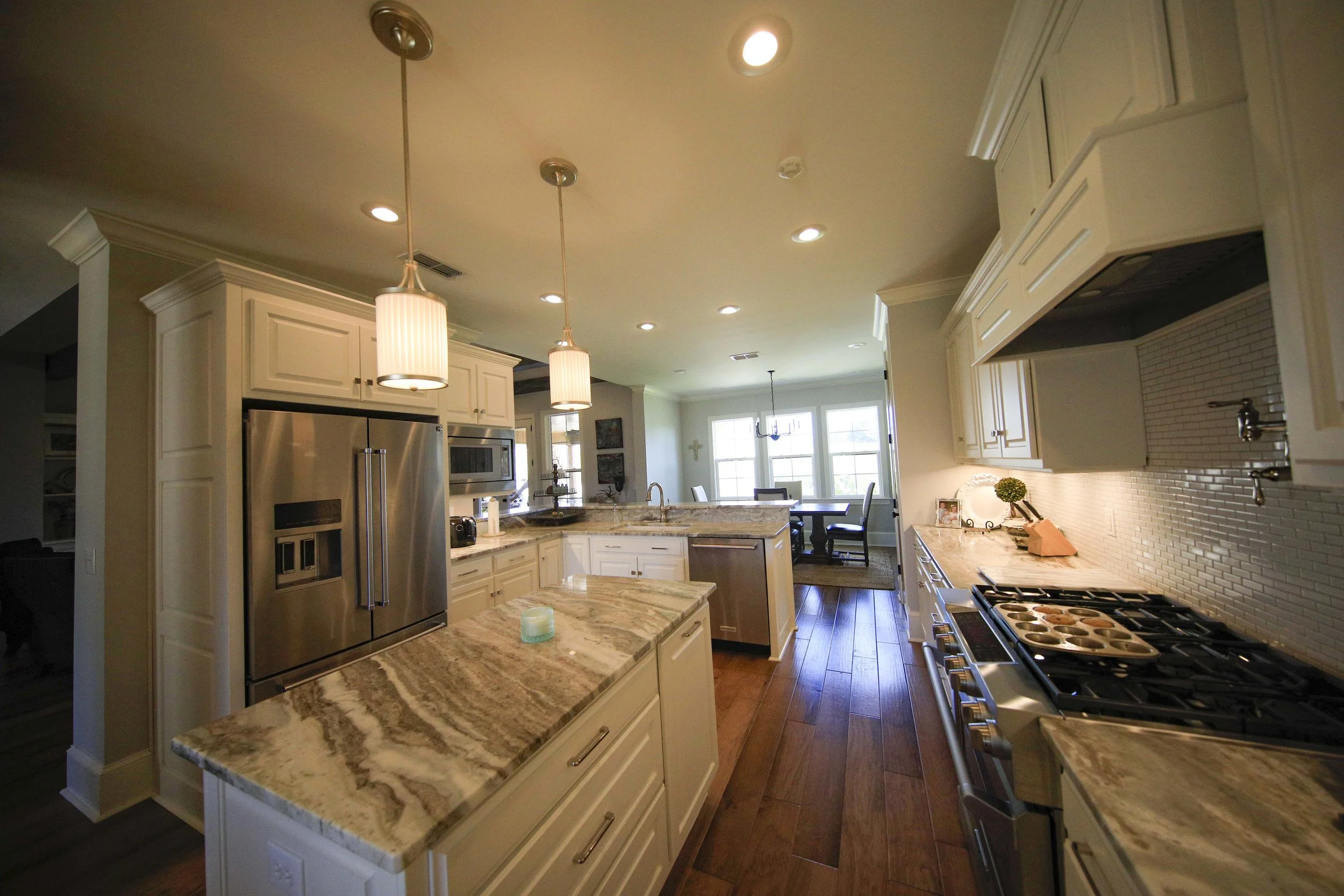 _C6A89282019-08-28 DAY LILLY NEW HOUSE PRE MOVE .JPG