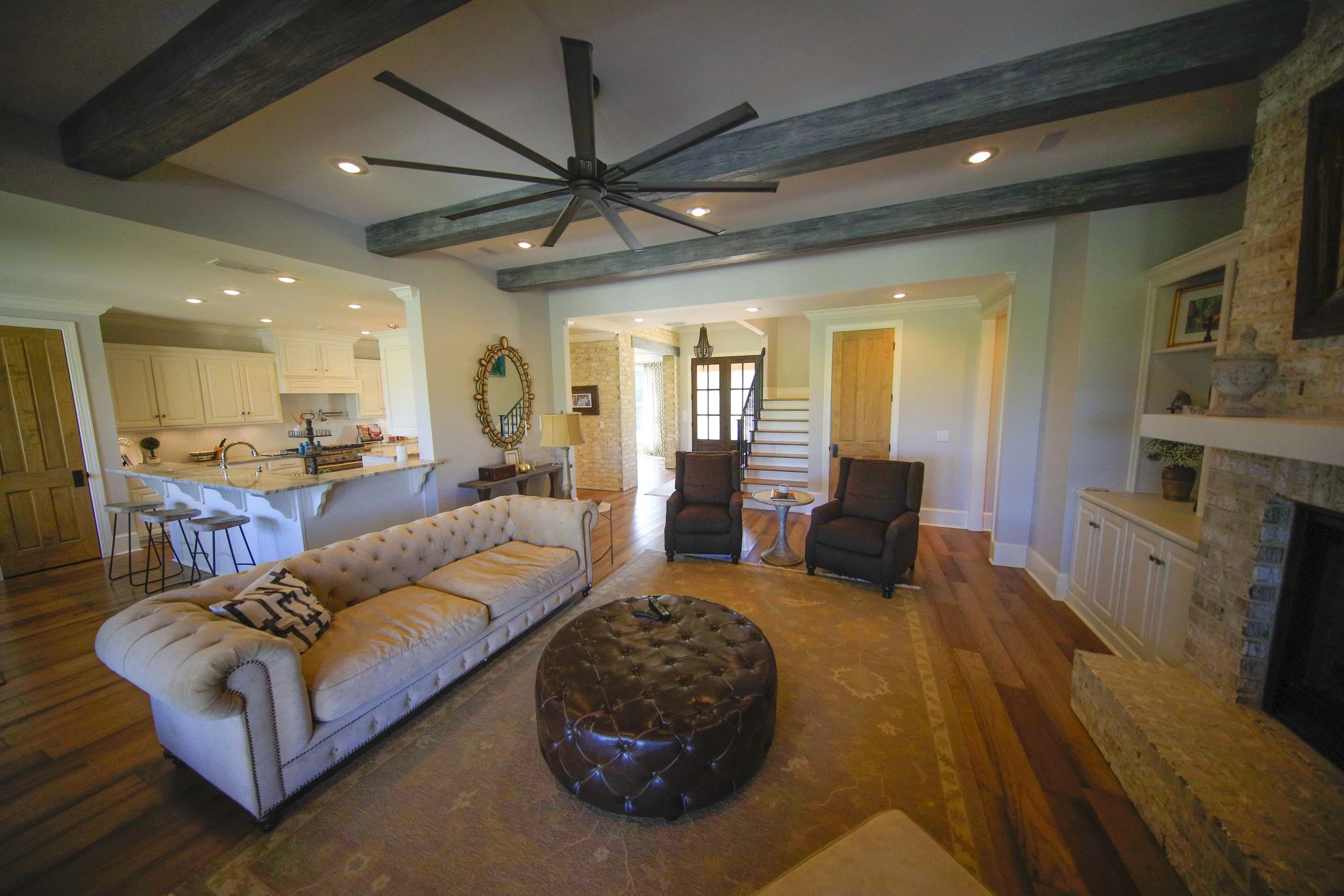 _C6A89692019-08-28 DAY LILLY NEW HOUSE PRE MOVE .JPG