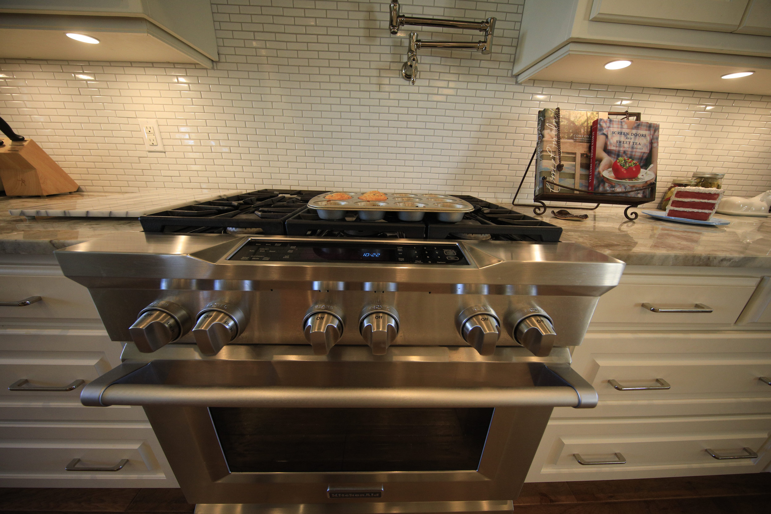 _C6A89712019-08-28 DAY LILLY NEW HOUSE PRE MOVE .JPG