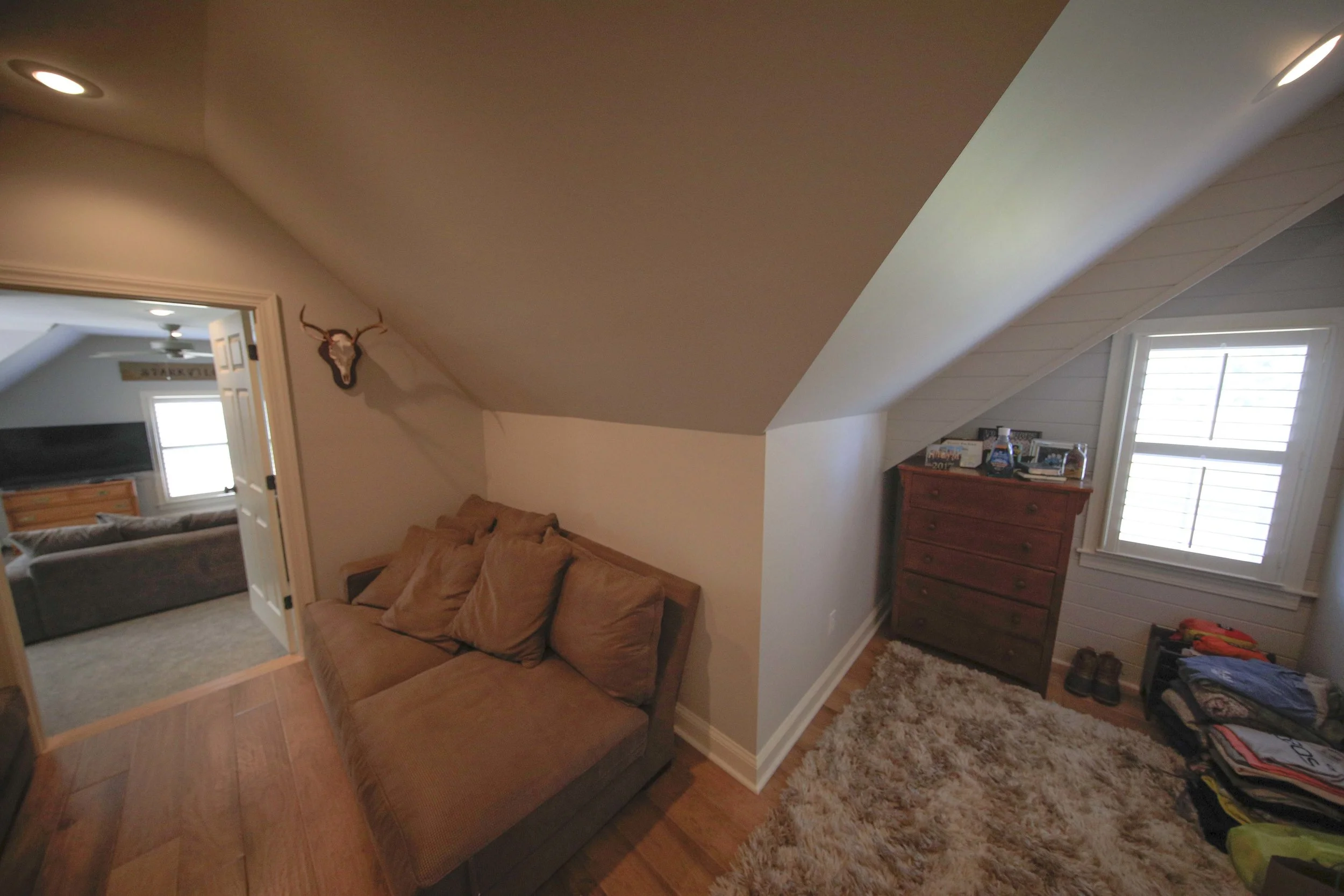 _C6A89822019-08-28 DAY LILLY NEW HOUSE PRE MOVE .JPG