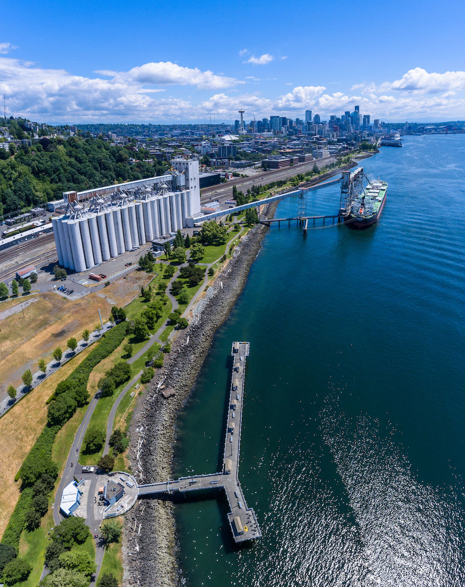 Elliott Bay Trail Look South Looking over Louis Dreyfus Grain Elevators. DJI Phantom 4
